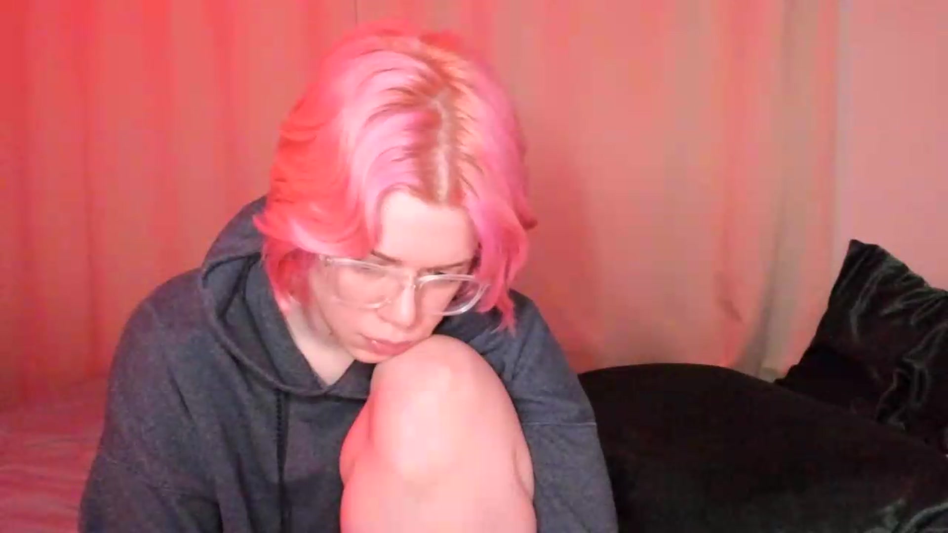 Gallery image thumbnail from wrong_room's myfreecams stream on, 09/12/2026, 18:26 image 19 of 20
