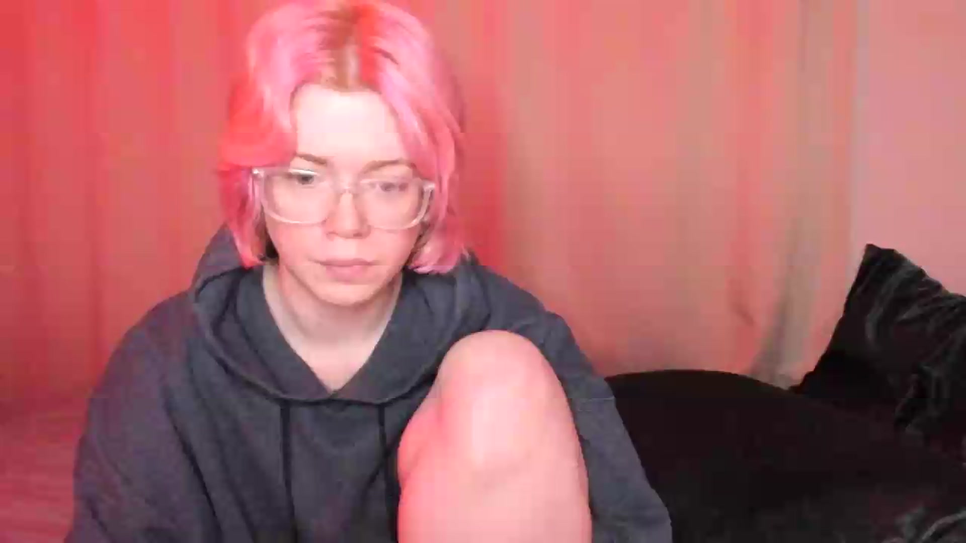 Gallery image thumbnail from wrong_room's myfreecams stream on, 09/12/2026, 18:26 image 1 of 20