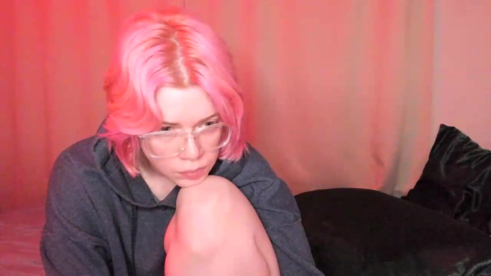 Gallery image thumbnail from wrong_room's myfreecams stream on, 09/12/2026, 18:26 image 8 of 20