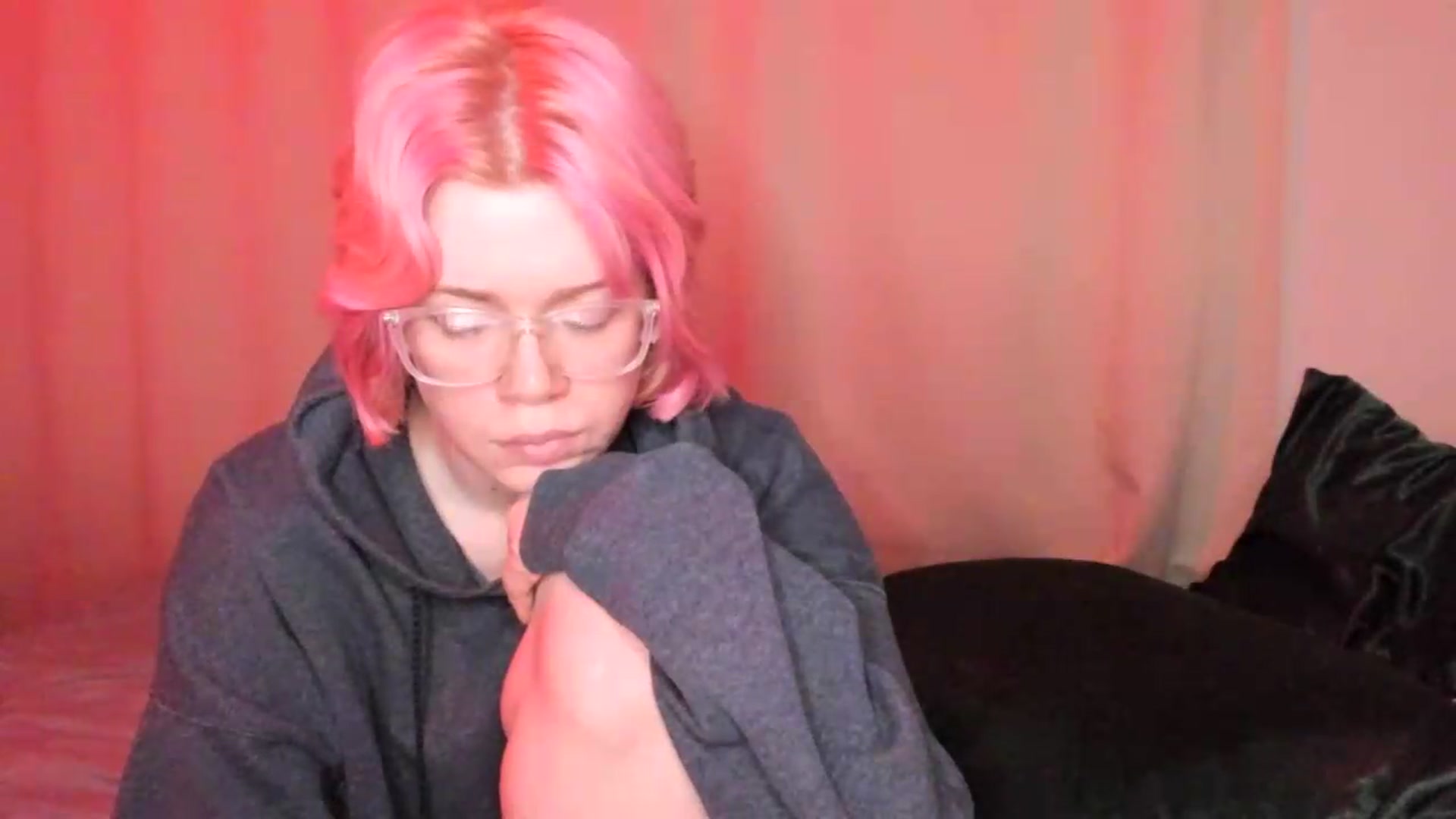 Gallery image thumbnail from wrong_room's myfreecams stream on, 09/12/2026, 18:26 image 18 of 20
