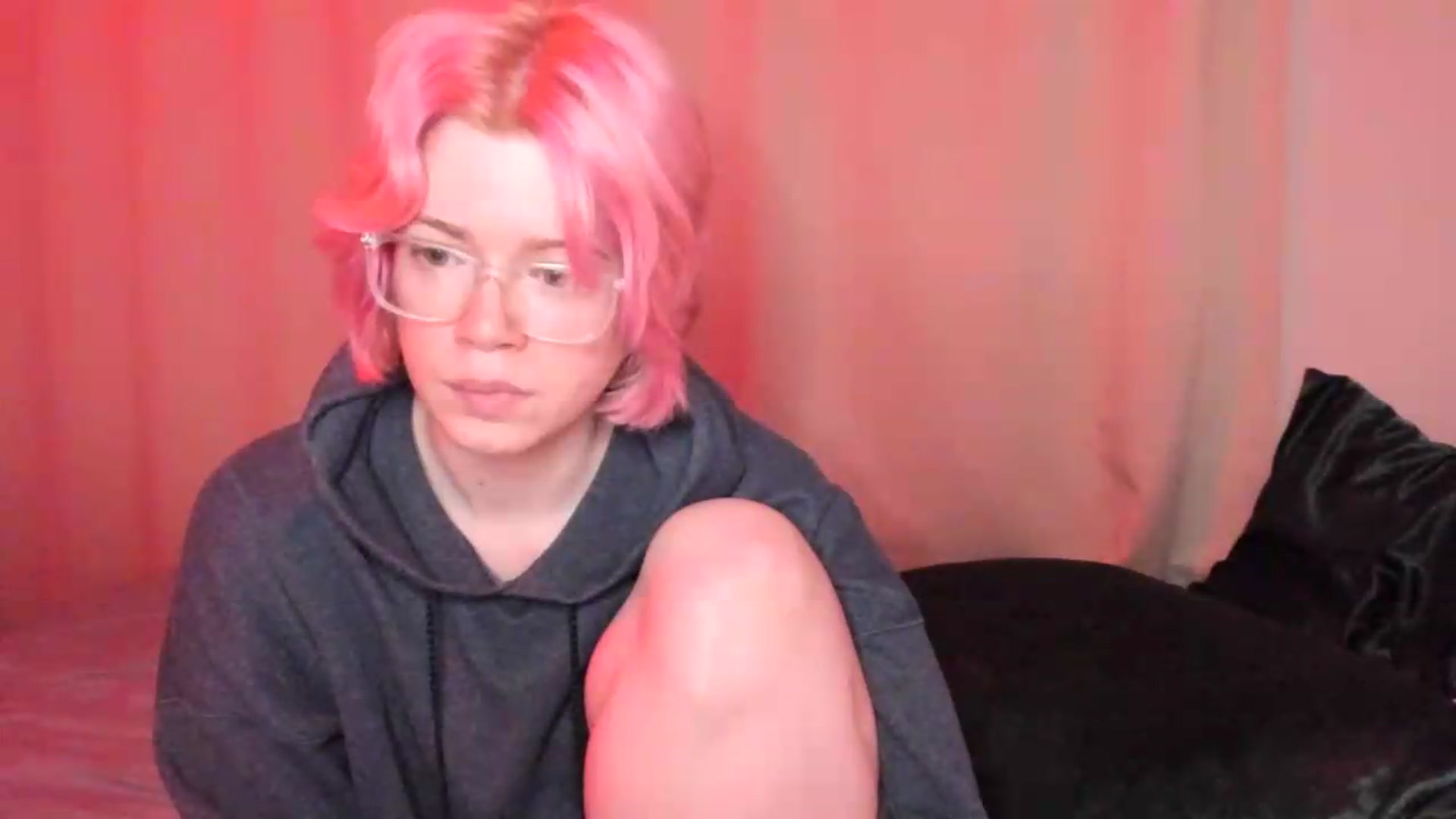 Gallery image thumbnail from wrong_room's myfreecams stream on, 09/12/2026, 18:26 image 14 of 20