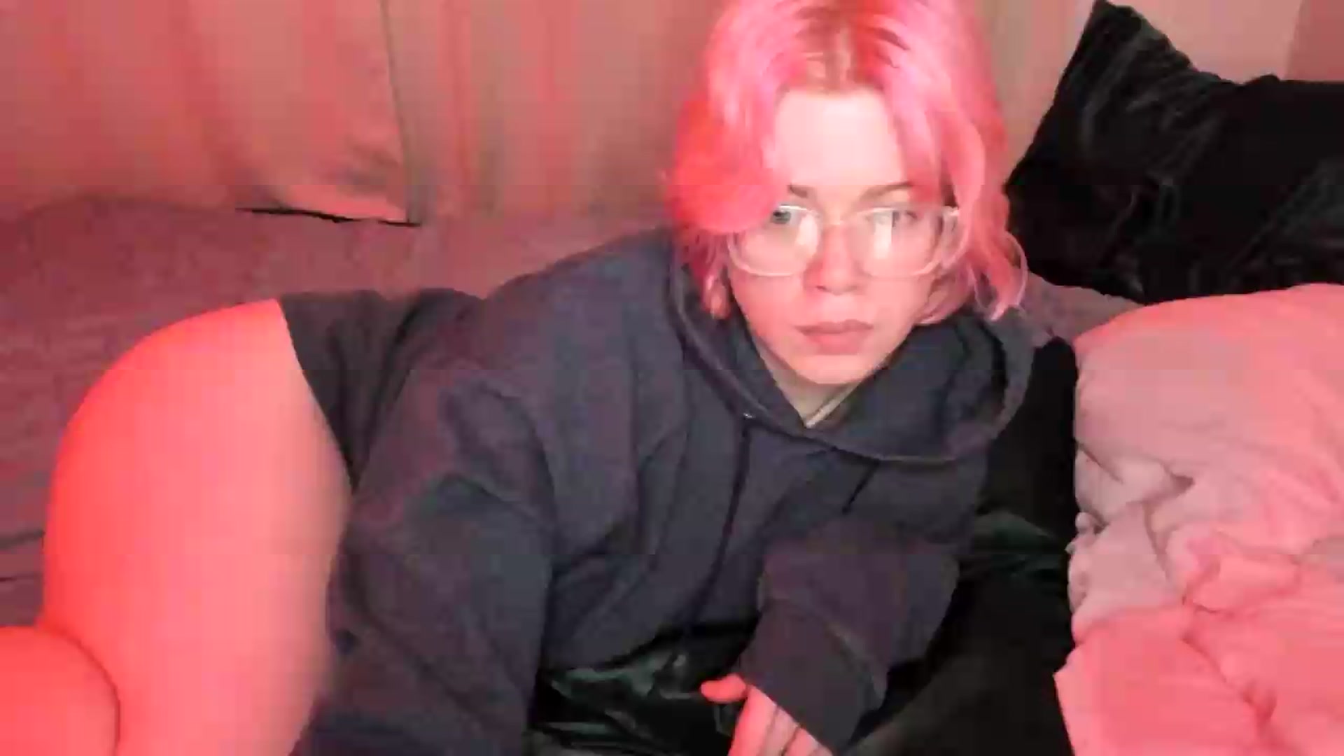 Gallery image thumbnail from wrong_room's myfreecams stream on, 09/12/2026, 19:36 image 1 of 20