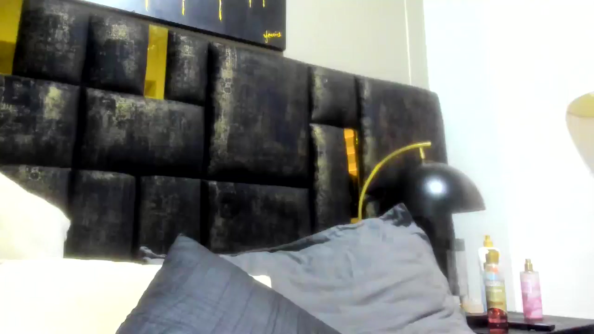 Gallery image thumbnail from wuyny_'s myfreecams stream on, 07/13/2025, 19:21 image 3 of 20