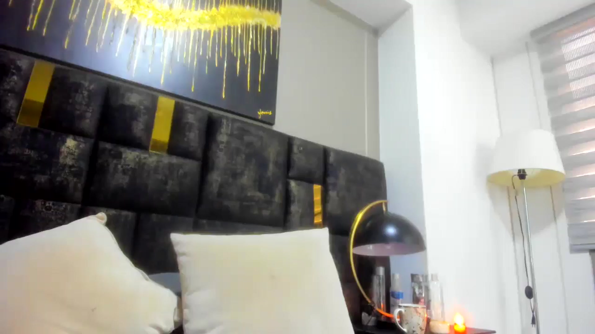 Gallery image thumbnail from wuyny_'s myfreecams stream on, 08/09/2025, 18:01 image 14 of 20