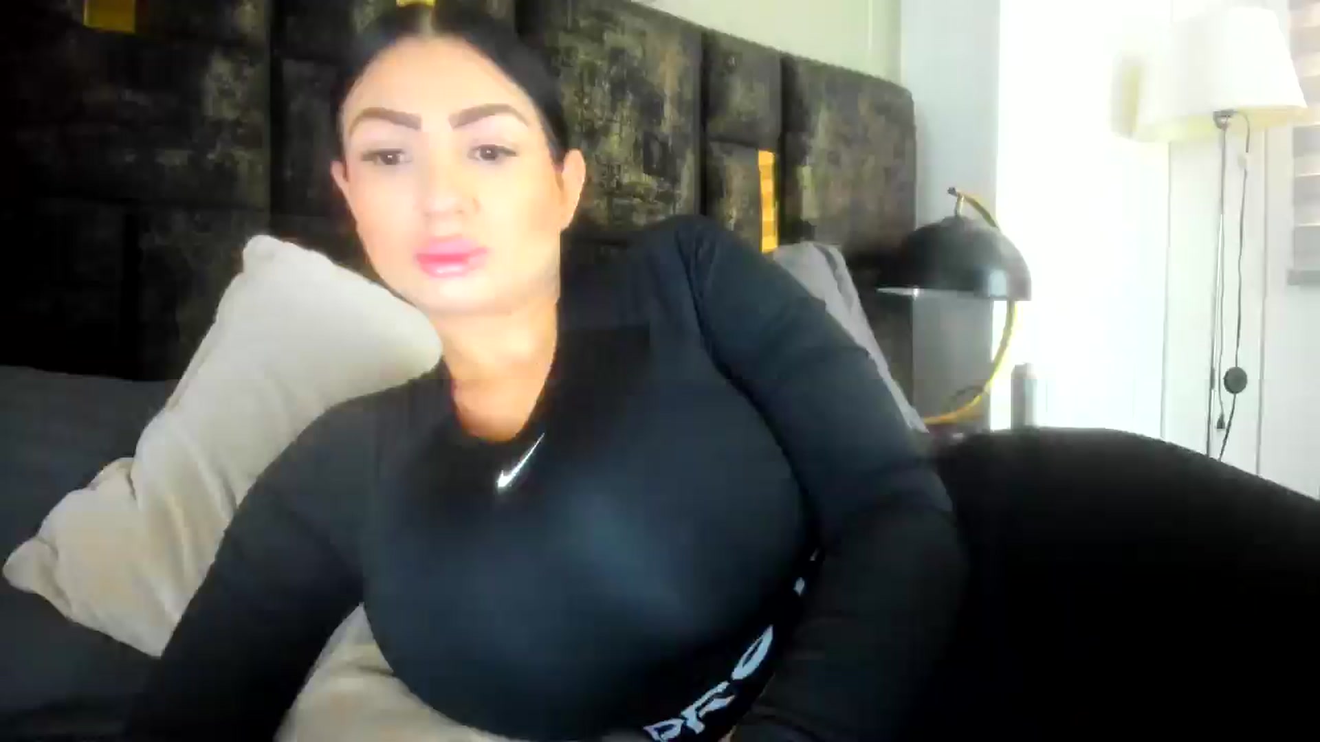 Gallery image thumbnail from wuyny_'s myfreecams stream on, 08/27/2025, 16:44 image 4 of 20