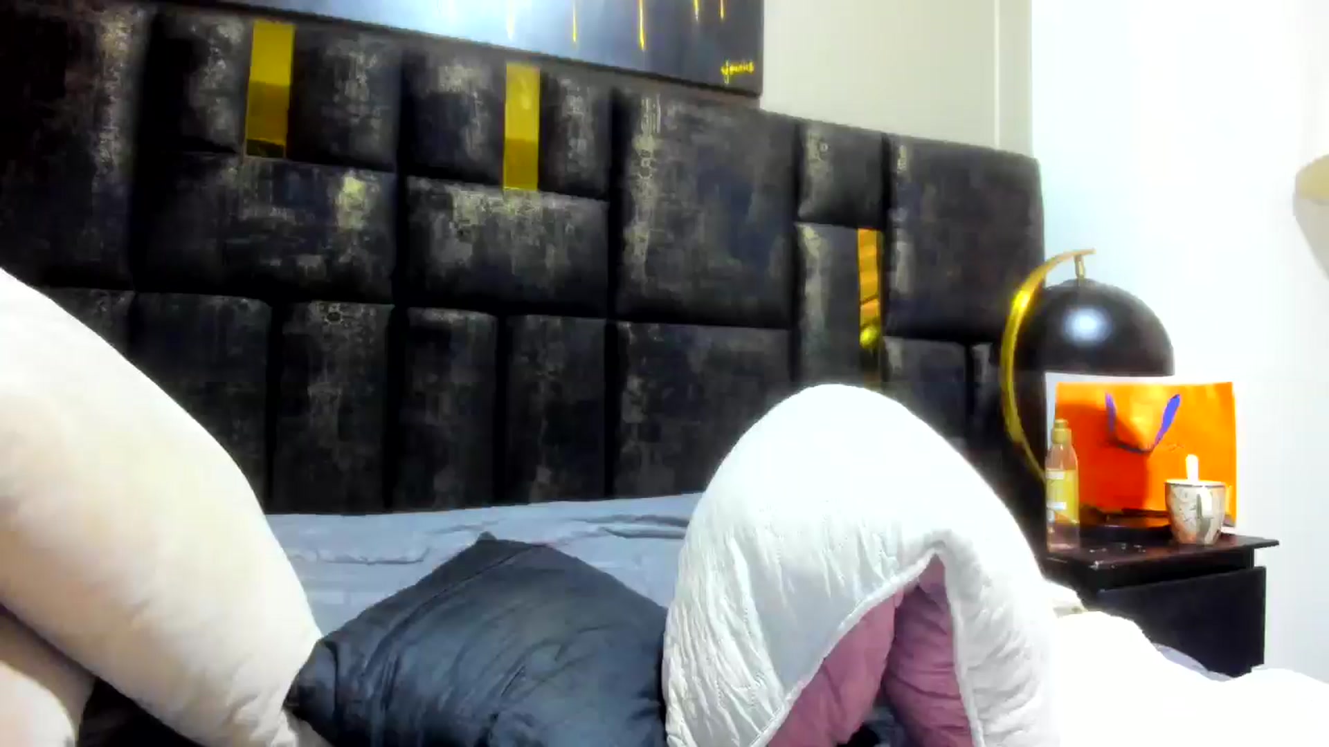 Gallery image thumbnail from wuyny_'s myfreecams stream on, 11/01/2025, 18:30 image 12 of 20