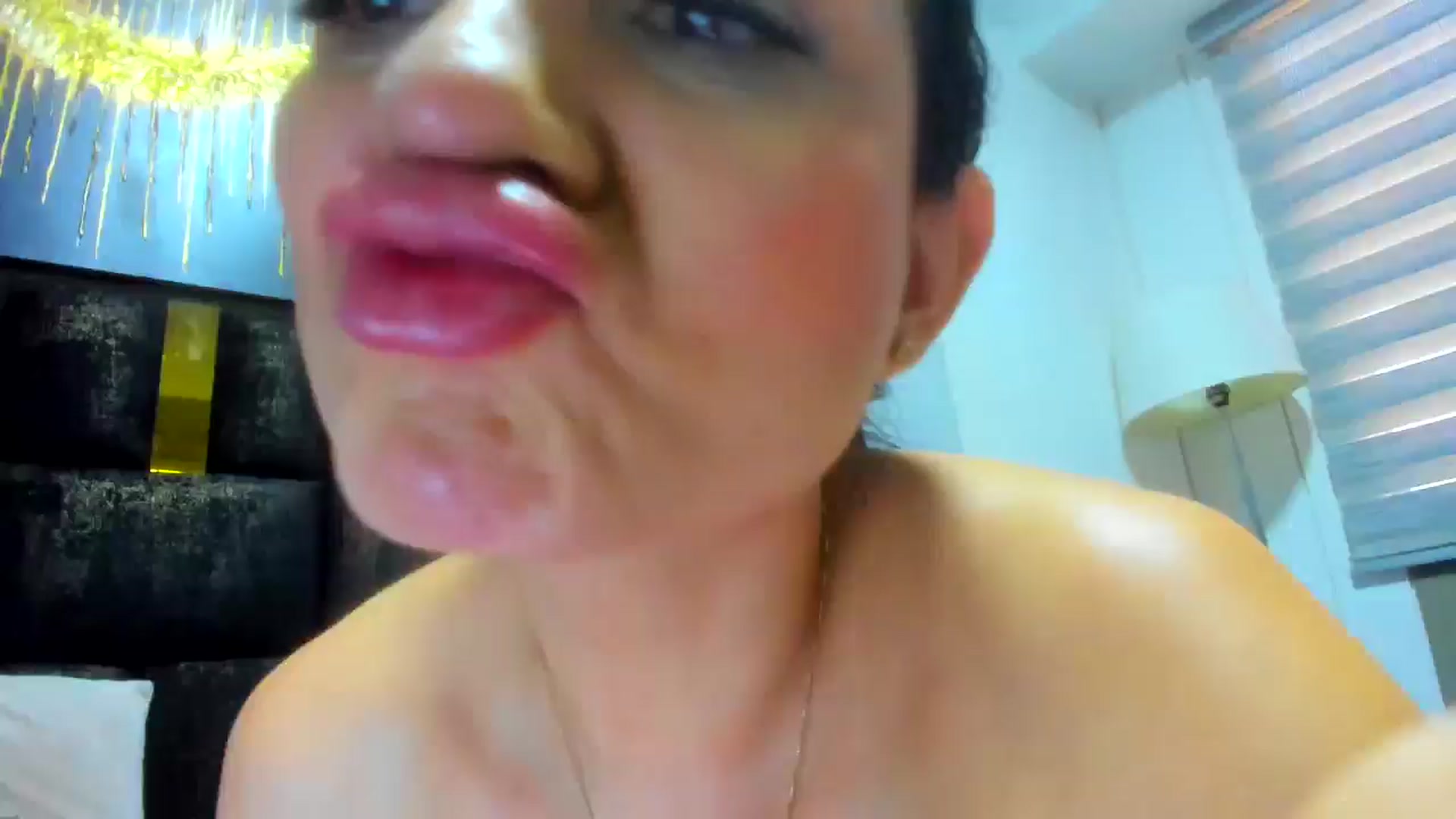 Gallery image thumbnail from wuyny_'s myfreecams stream on, 11/17/2025, 15:47 image 17 of 20