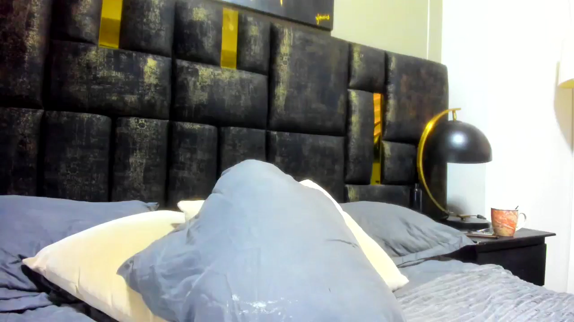 Gallery image thumbnail from wuyny_'s myfreecams stream on, 12/28/2025, 18:08 image 8 of 20