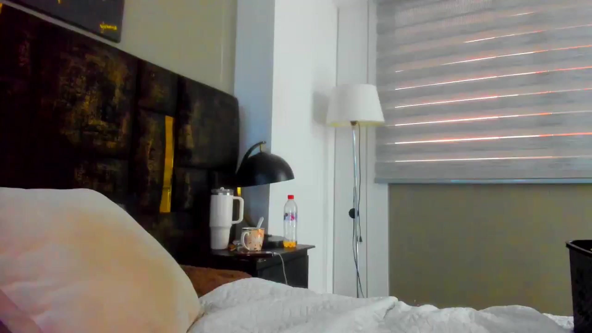 Gallery image thumbnail from wuyny_'s myfreecams stream on, 02/15/2026, 21:11 image 2 of 20