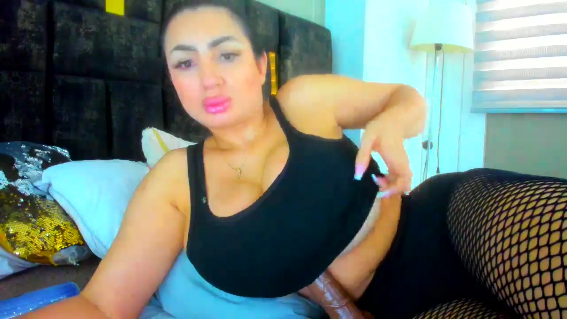 Gallery image thumbnail from wuyny_'s myfreecams stream on, 03/08/2026, 19:23 image 14 of 20
