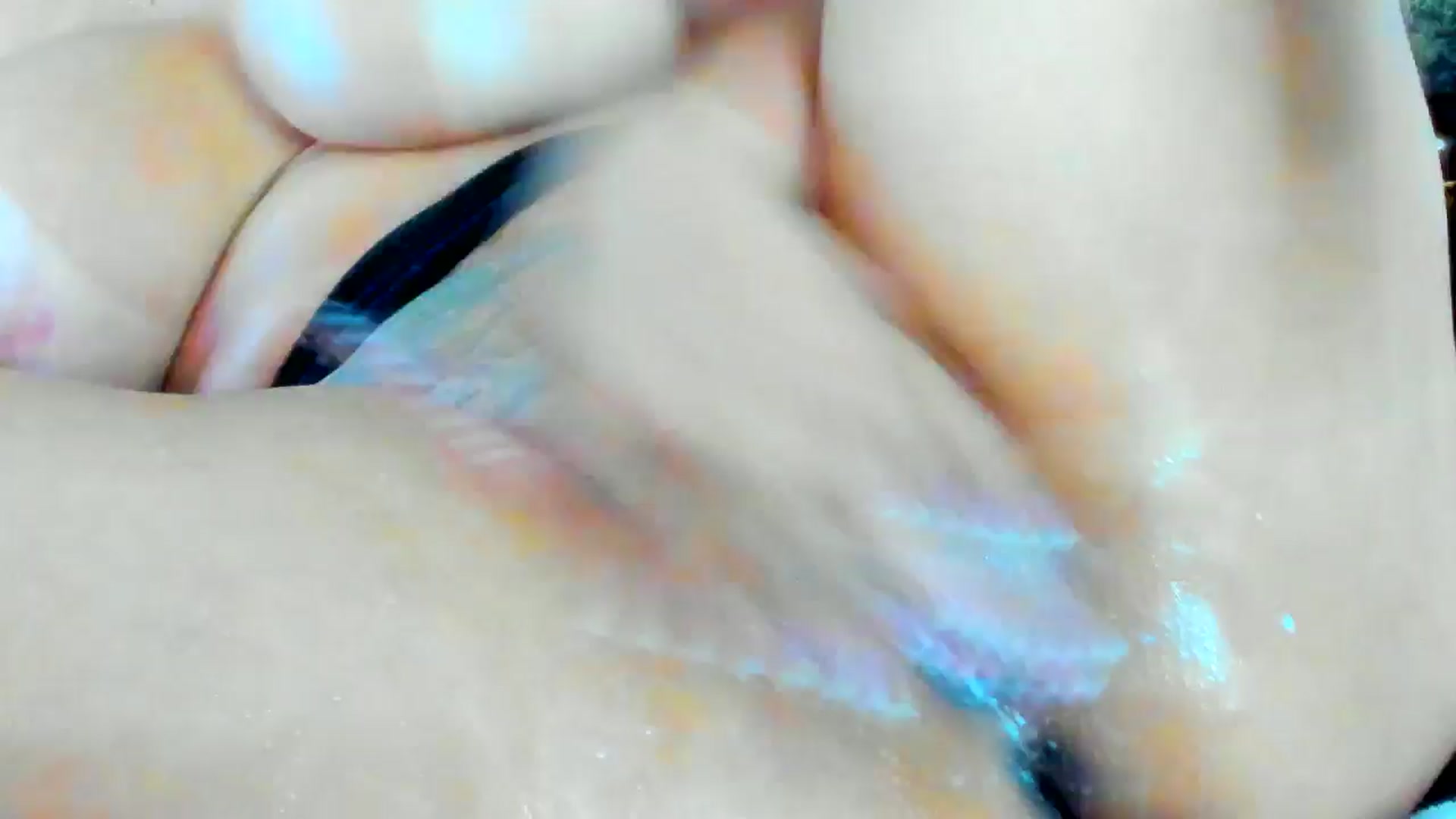 Gallery image thumbnail from wuyny_'s myfreecams stream on, 04/21/2026, 24:41 image 13 of 20