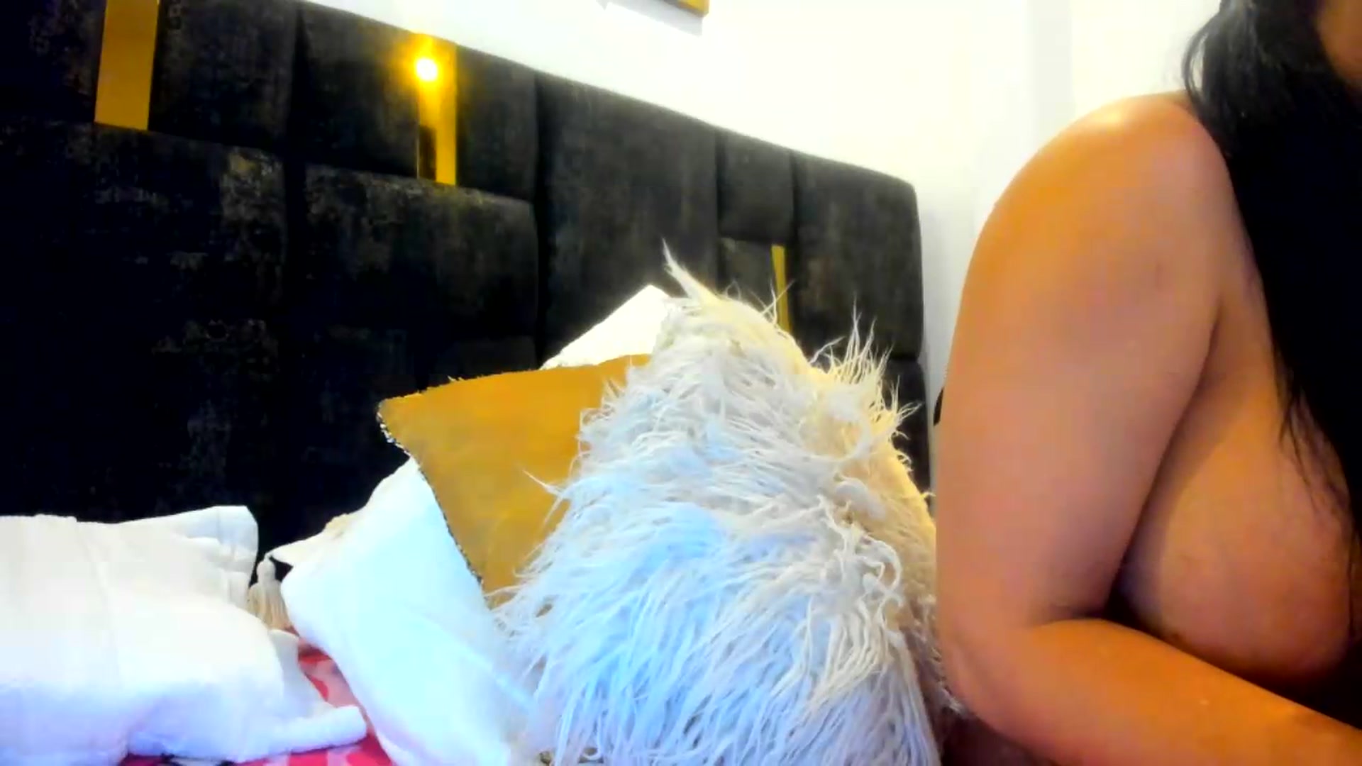 Gallery image thumbnail from wuyny_'s myfreecams stream on, 08/03/2026, 20:46 image 5 of 20