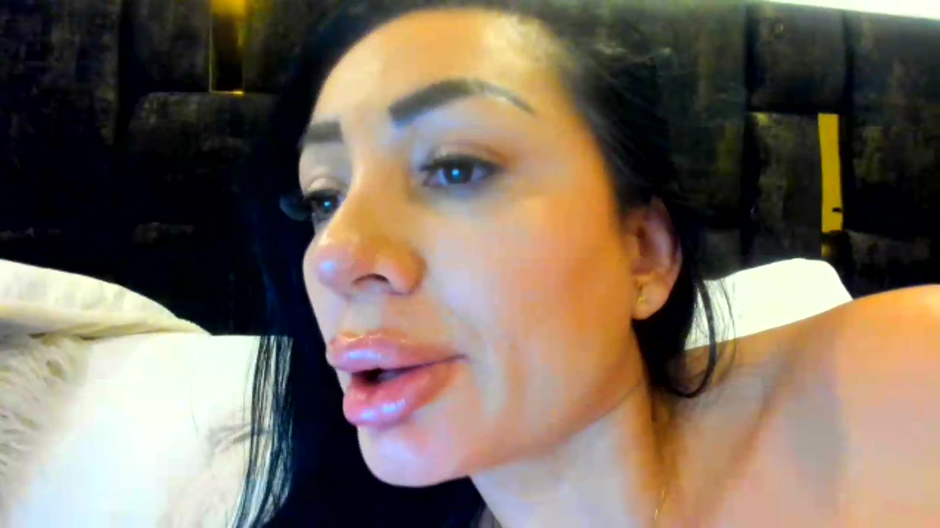 Gallery image thumbnail from wuyny_'s myfreecams stream on, 08/06/2026, 03:39 image 7 of 20