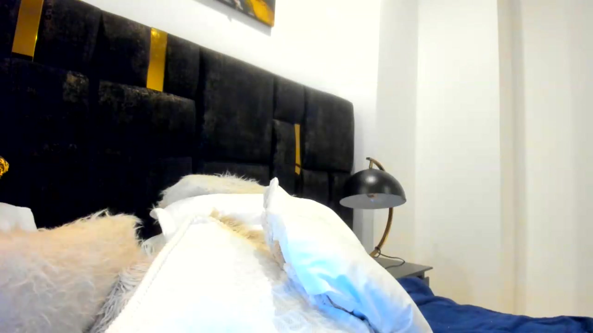 Gallery image thumbnail from wuyny_'s myfreecams stream on, 08/07/2026, 01:06 image 14 of 20