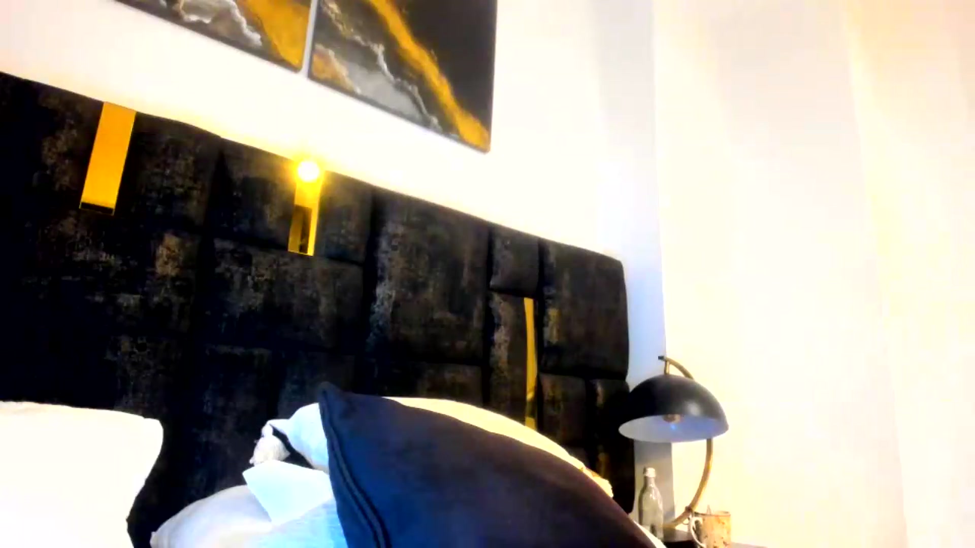 Gallery image thumbnail from wuyny_'s myfreecams stream on, 08/13/2026, 03:21 image 7 of 20