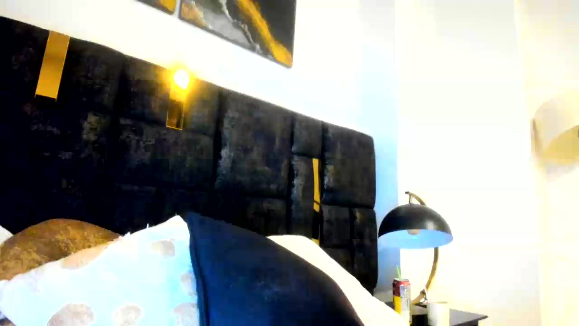 Gallery image thumbnail from wuyny_'s myfreecams stream on, 08/25/2026, 03:27 image 3 of 20
