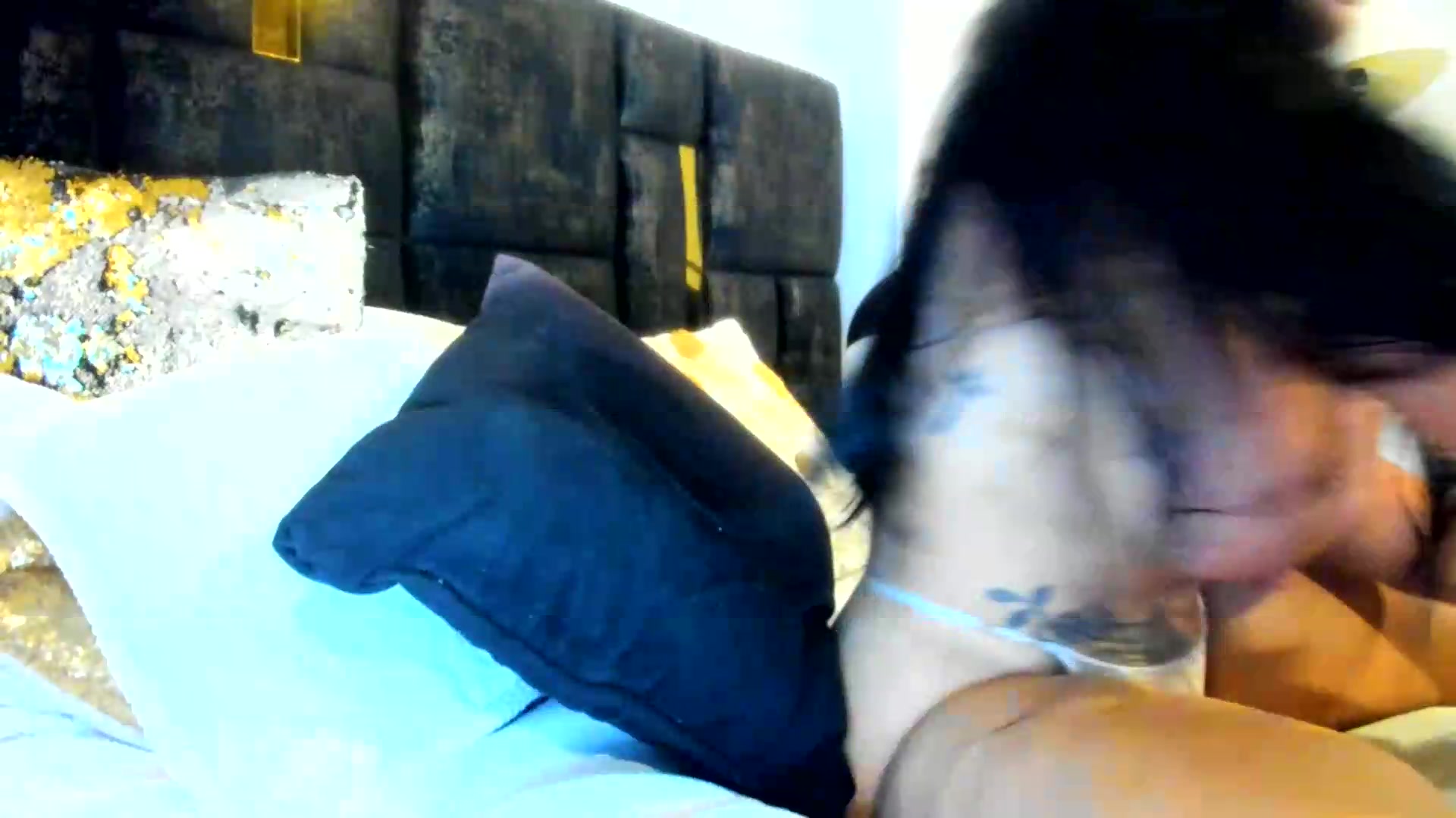 Gallery image thumbnail from wuyny_'s myfreecams stream on, 08/25/2026, 23:15 image 10 of 20