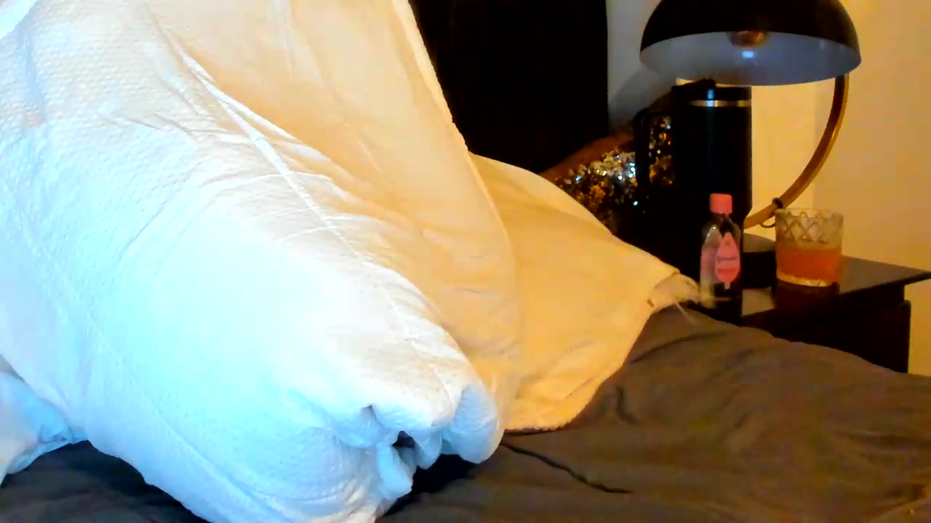 Gallery image thumbnail from wuyny_'s myfreecams stream on, 09/14/2026, 24:00 image 5 of 20