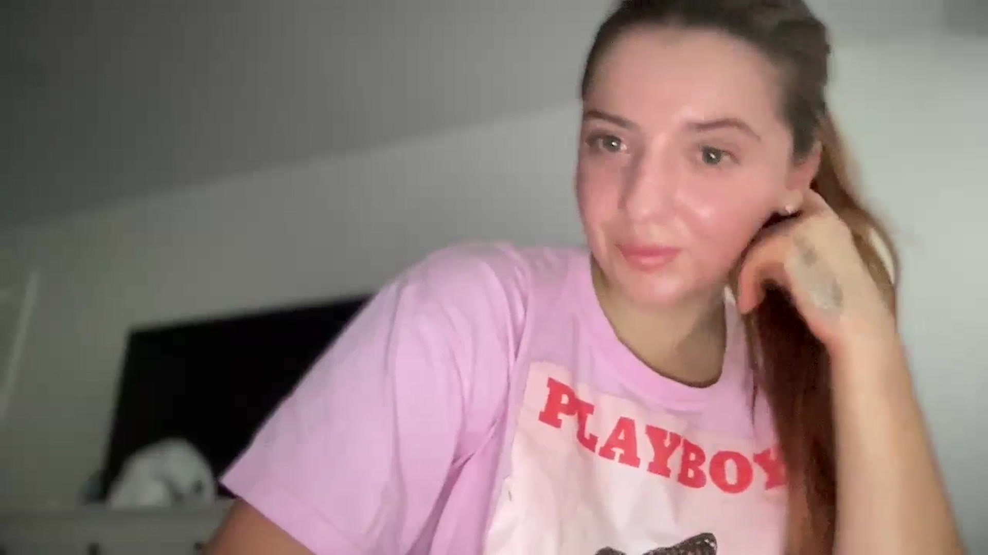 Gallery image thumbnail from xARIELx's myfreecams stream on, 05/30/2024, 16:13 image 2 of 20