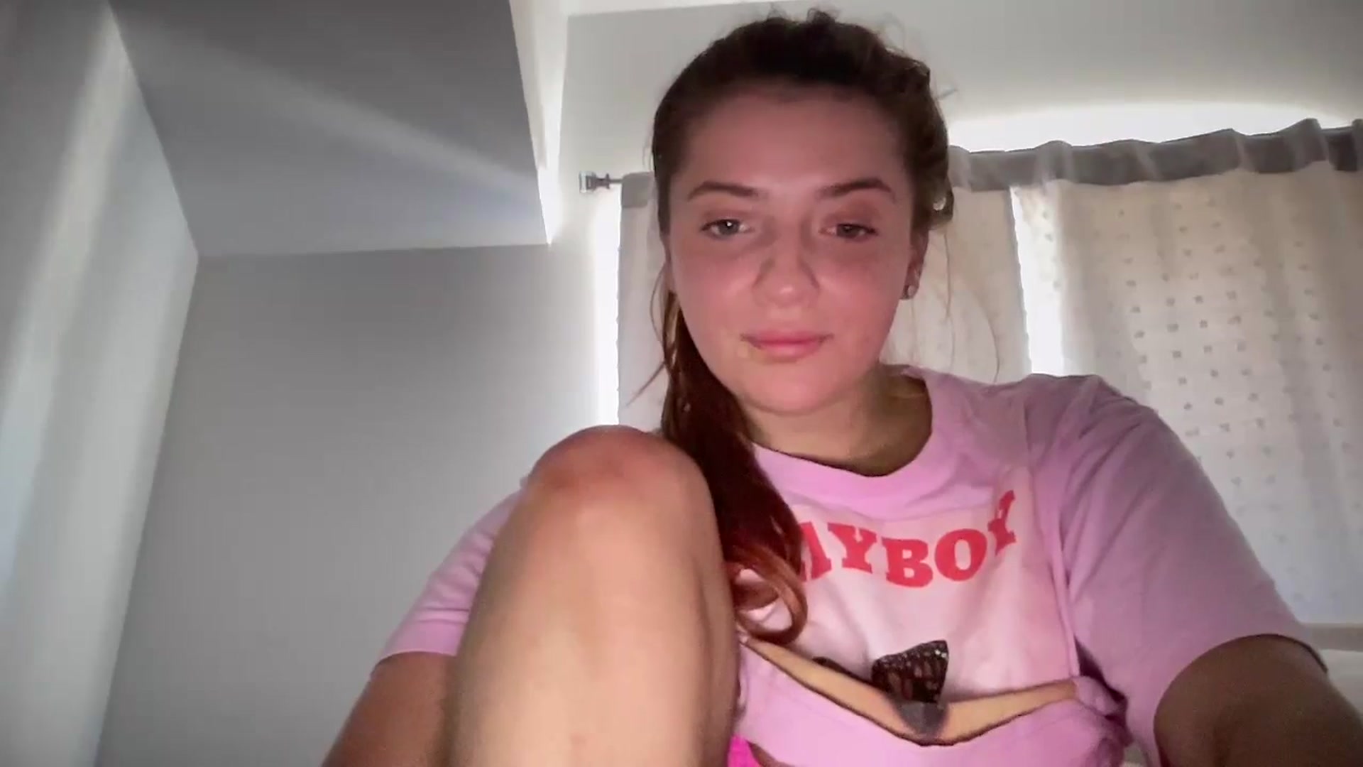 Gallery image thumbnail from xARIELx's myfreecams stream on, 05/30/2024, 18:01 image 20 of 20