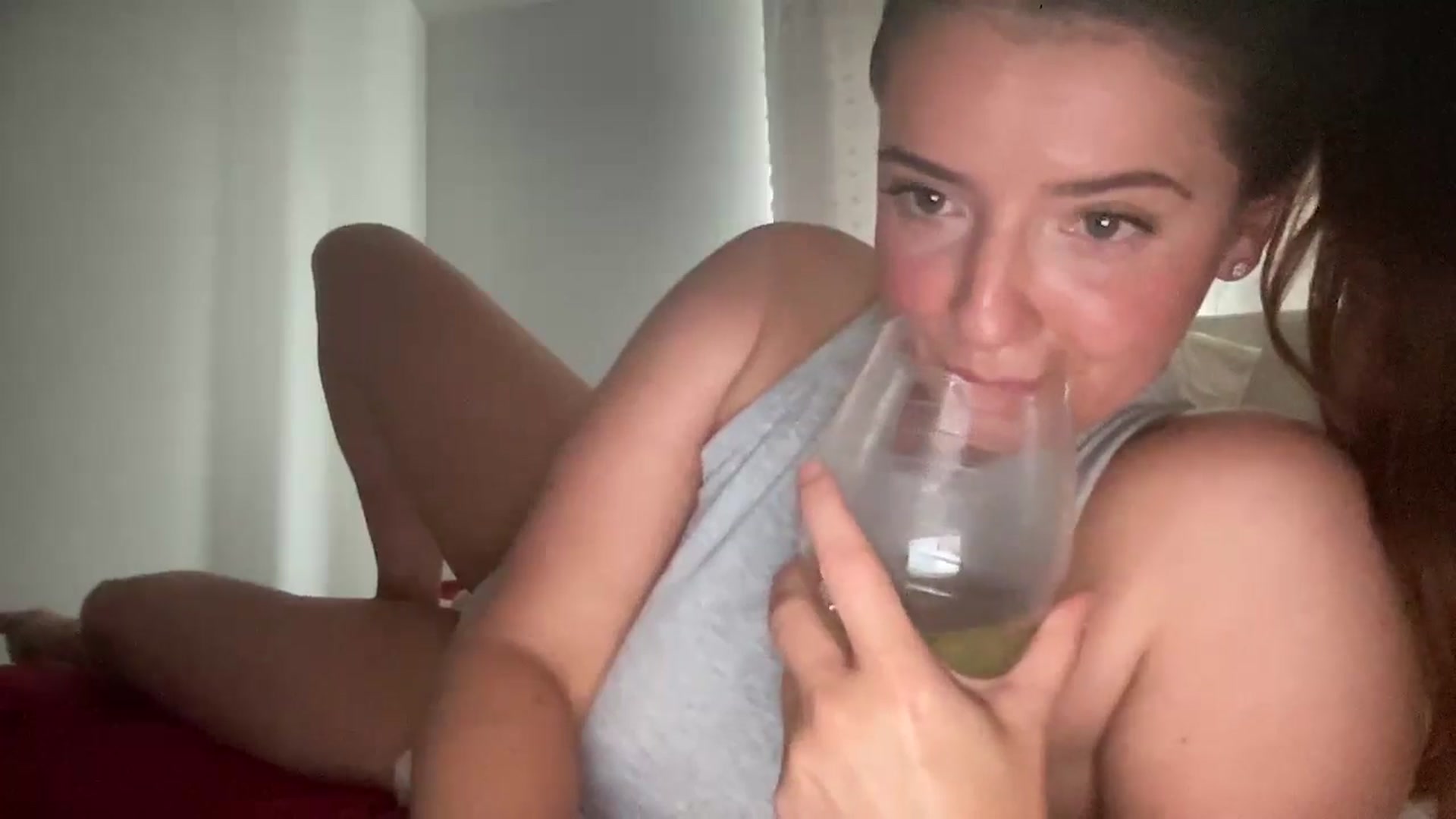 Gallery image thumbnail from xARIELx's myfreecams stream on, 06/02/2024, 18:48 image 15 of 20