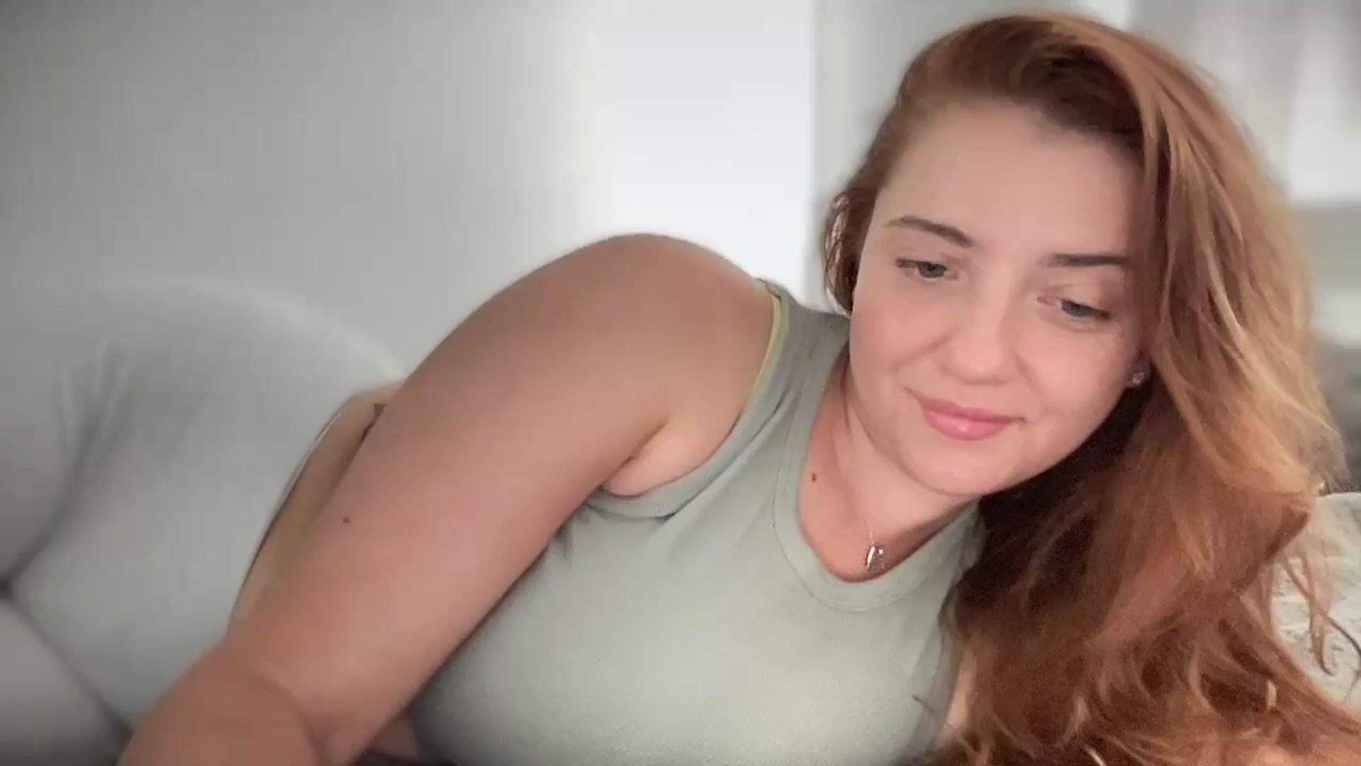 Gallery image thumbnail from xARIELx's myfreecams stream on, 06/20/2024, 14:17 image 13 of 20