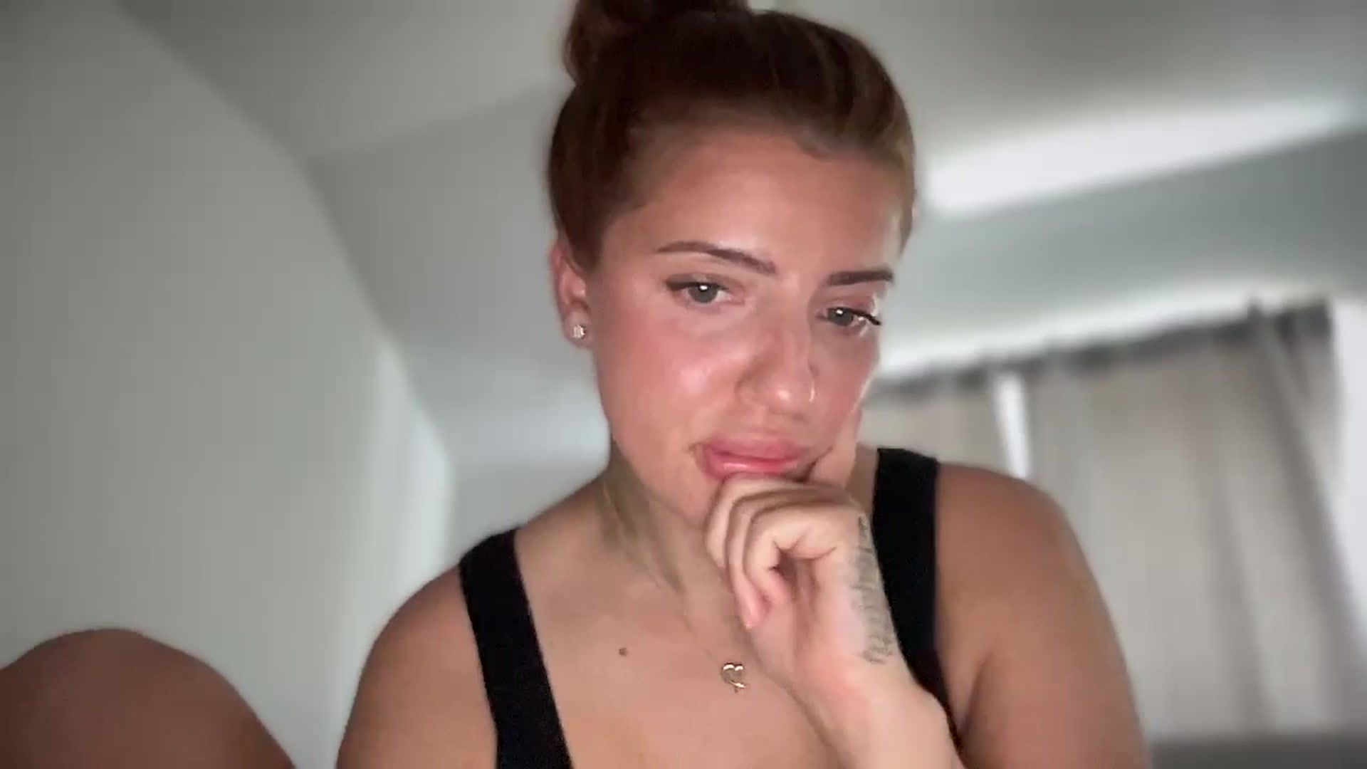 Gallery image thumbnail from xARIELx's myfreecams stream on, 06/21/2024, 18:15 image 4 of 20