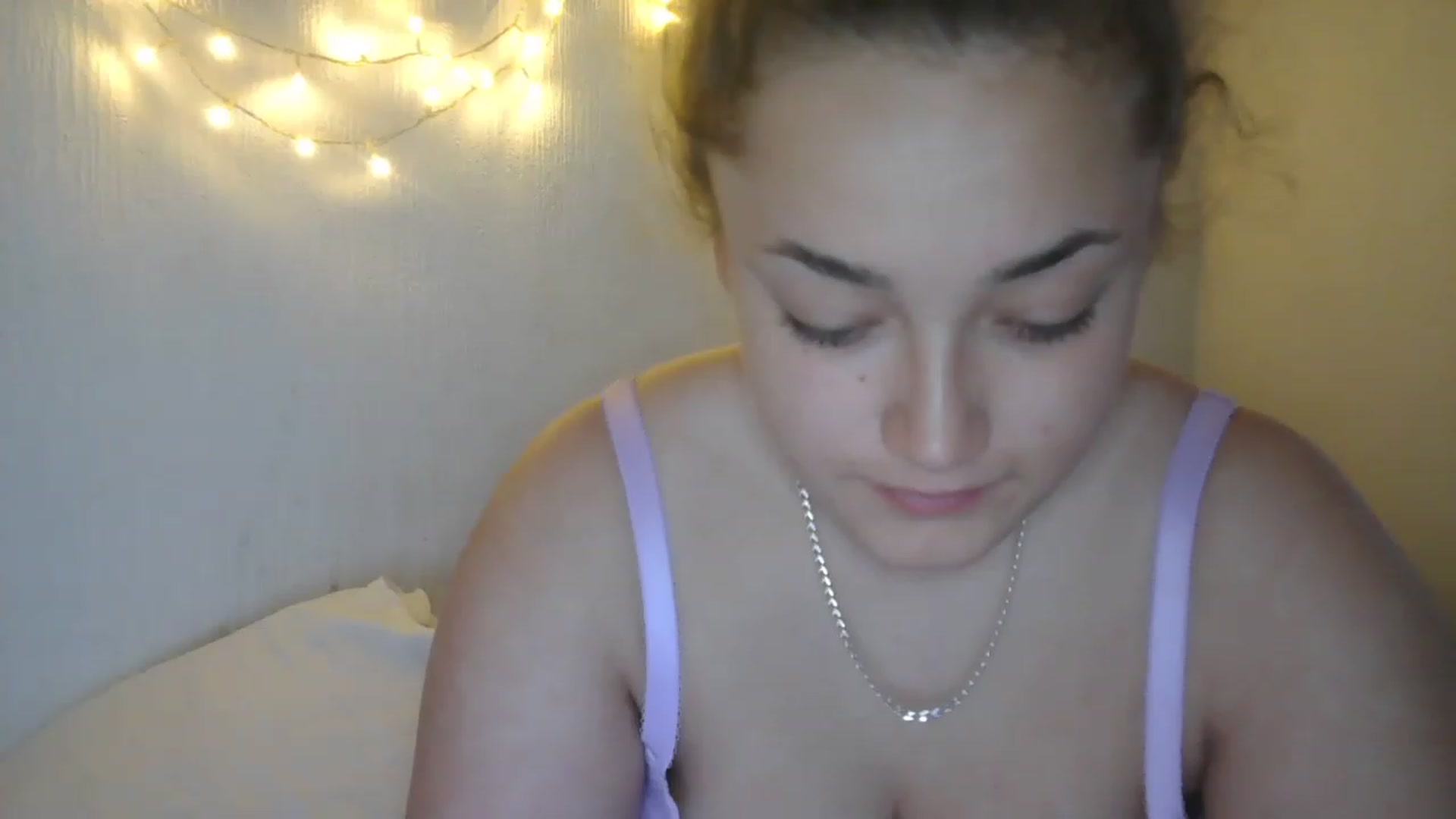 Gallery image thumbnail from xBossGalsx's myfreecams stream on, 06/18/2023, 10:28 image 16 of 20