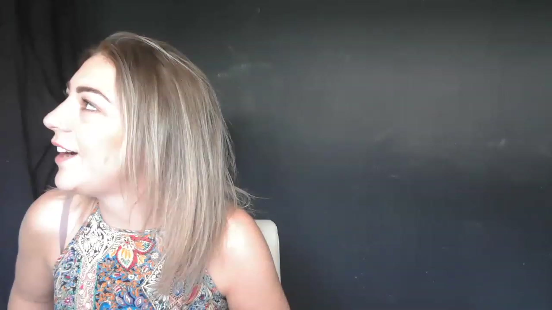 Gallery image thumbnail from xBossGalsx's myfreecams stream on, 06/26/2023, 12:10 image 14 of 20