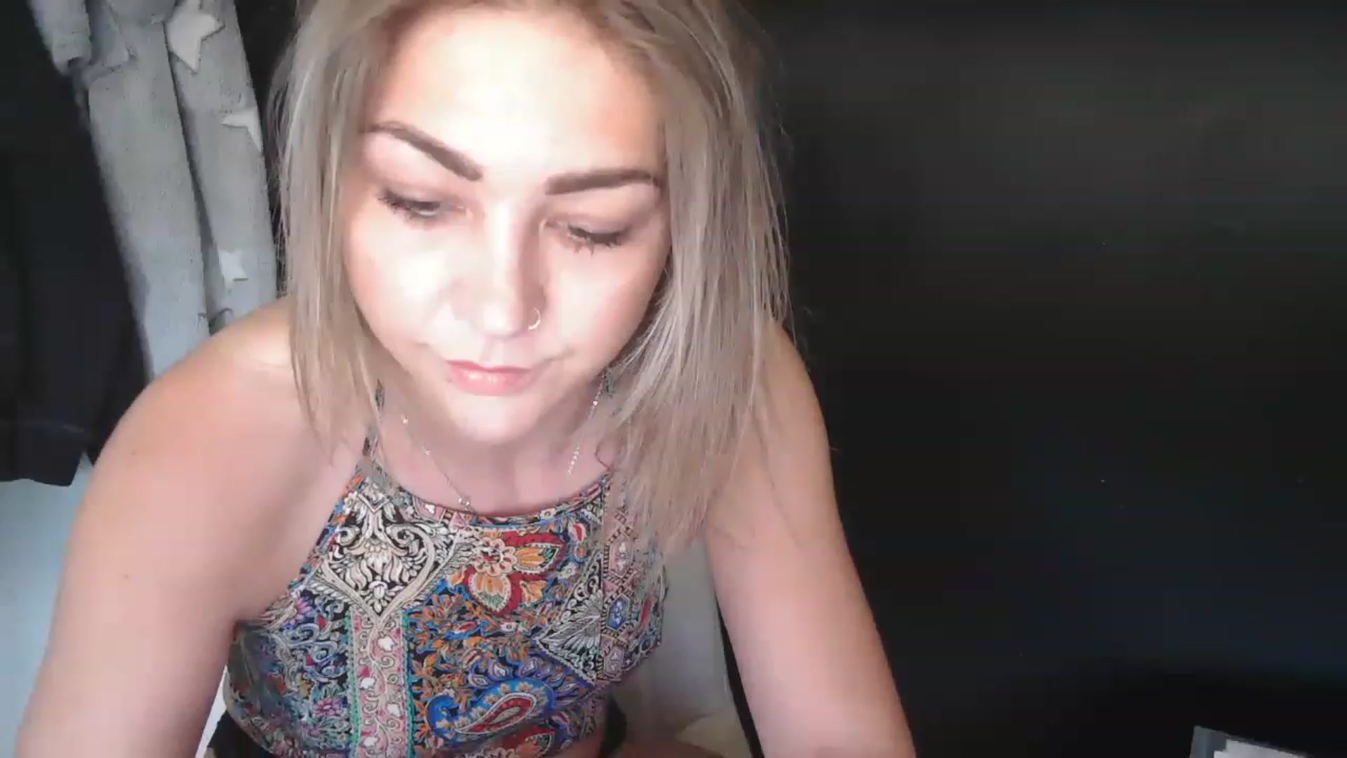 Gallery image thumbnail from xBossGalsx's myfreecams stream on, 06/26/2023, 13:33 image 12 of 20