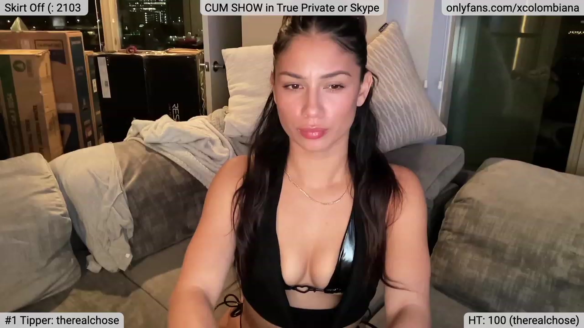Gallery image thumbnail from xColombiana's myfreecams stream on, 12/21/2022, 02:27 image 8 of 20