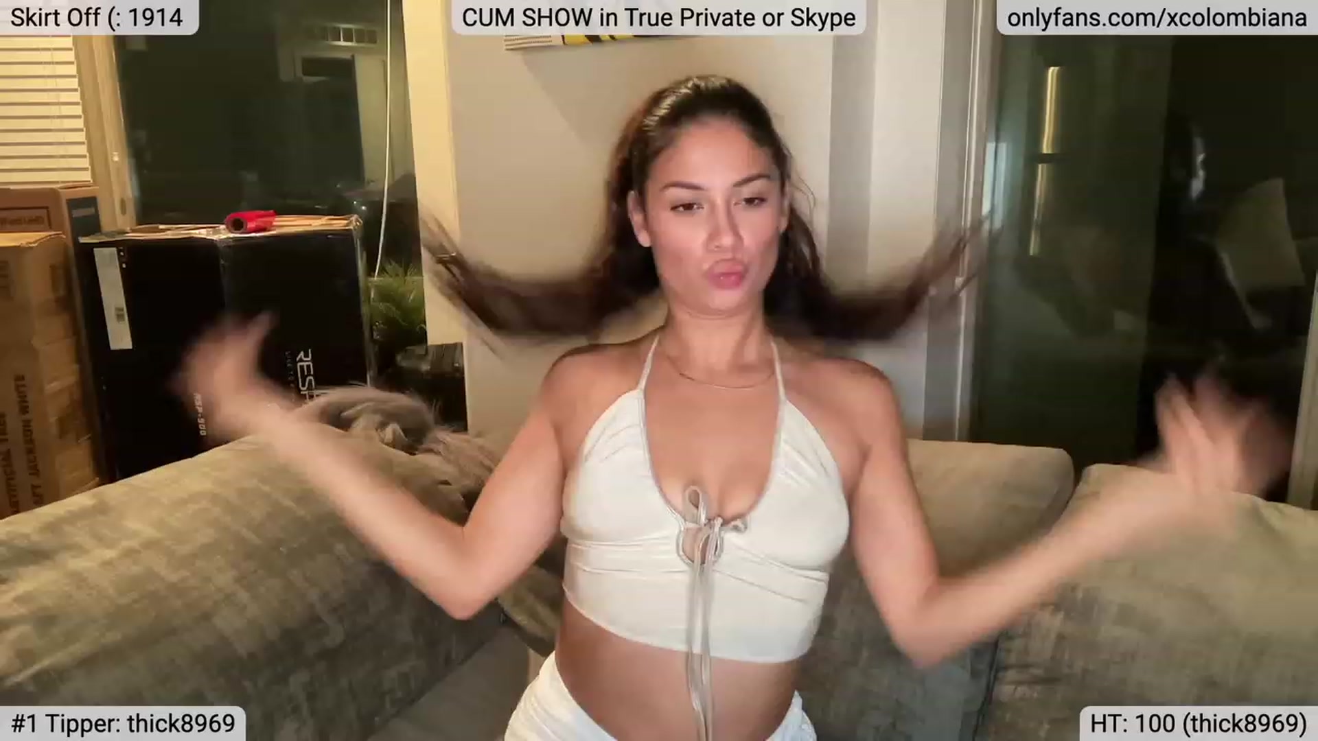 Gallery image thumbnail from xColombiana's myfreecams stream on, 12/22/2022, 08:07 image 8 of 20