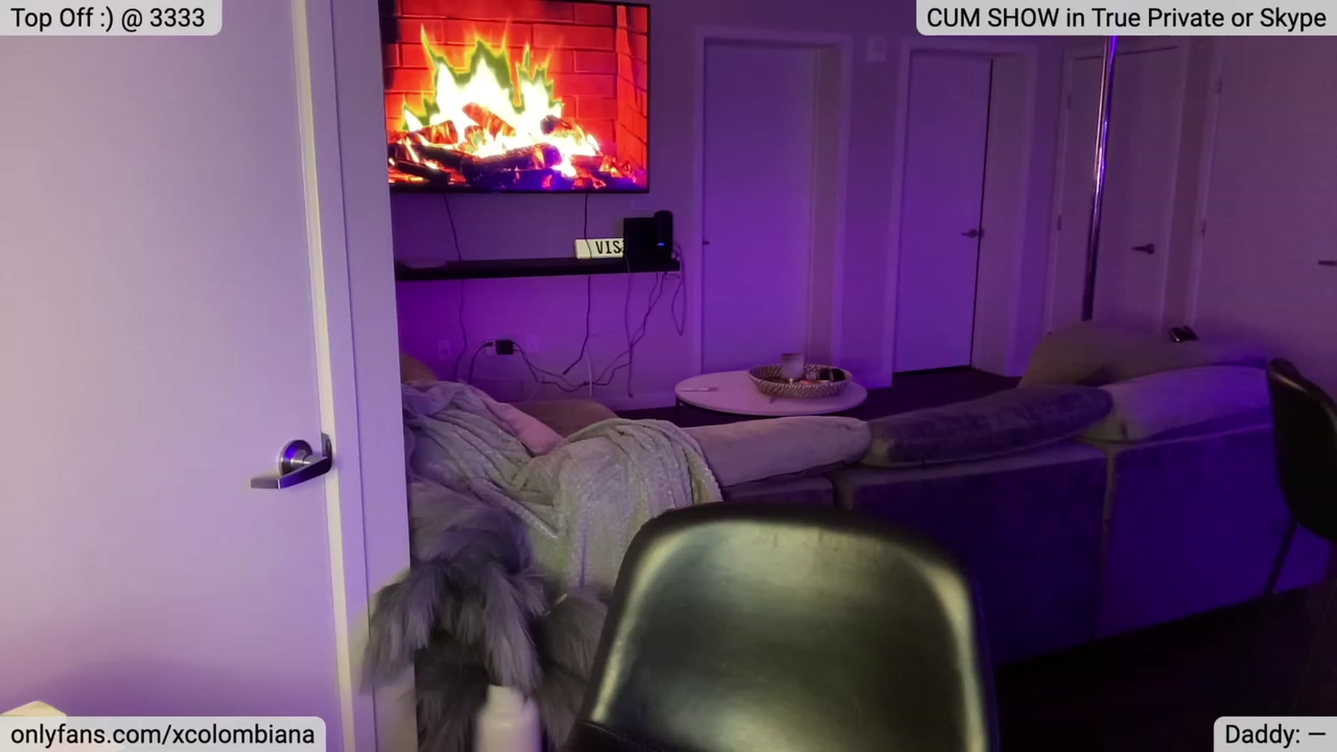 Gallery image thumbnail from xColombiana's myfreecams stream on, 01/06/2023, 04:15 image 1 of 20