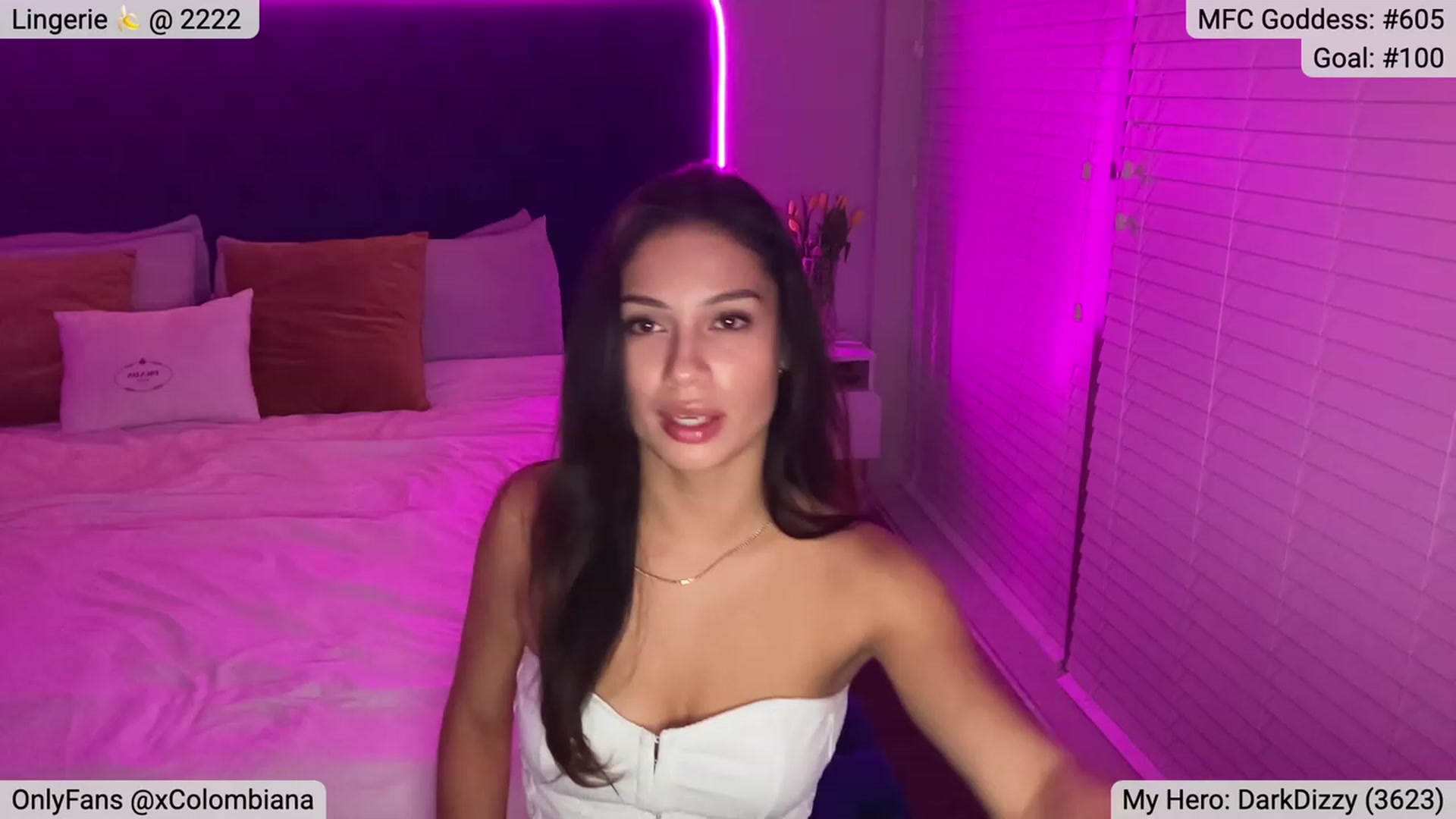 Gallery image thumbnail from xColombiana's myfreecams stream on, 06/03/2023, 01:01 image 2 of 20