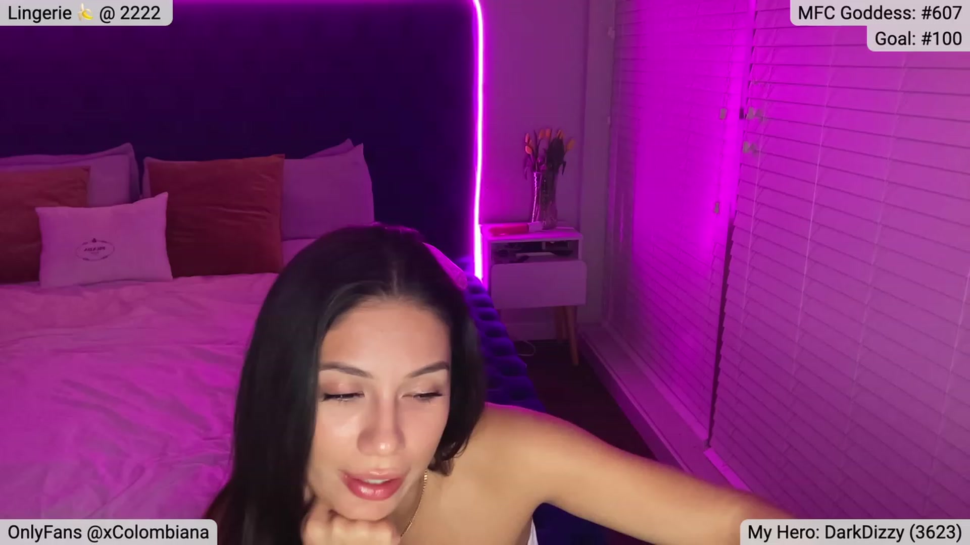 Gallery image thumbnail from xColombiana's myfreecams stream on, 06/03/2023, 01:01 image 11 of 20
