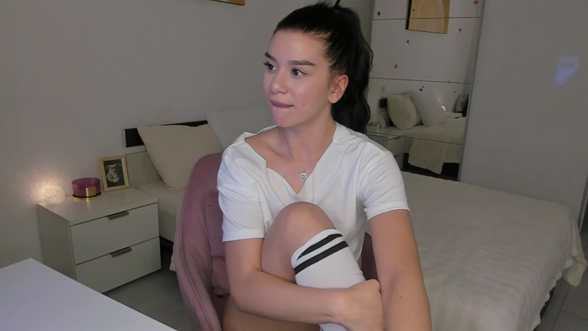 Gallery image thumbnail from xCupcake's myfreecams stream on, 02/11/2026, 24:07 image 19 of 20