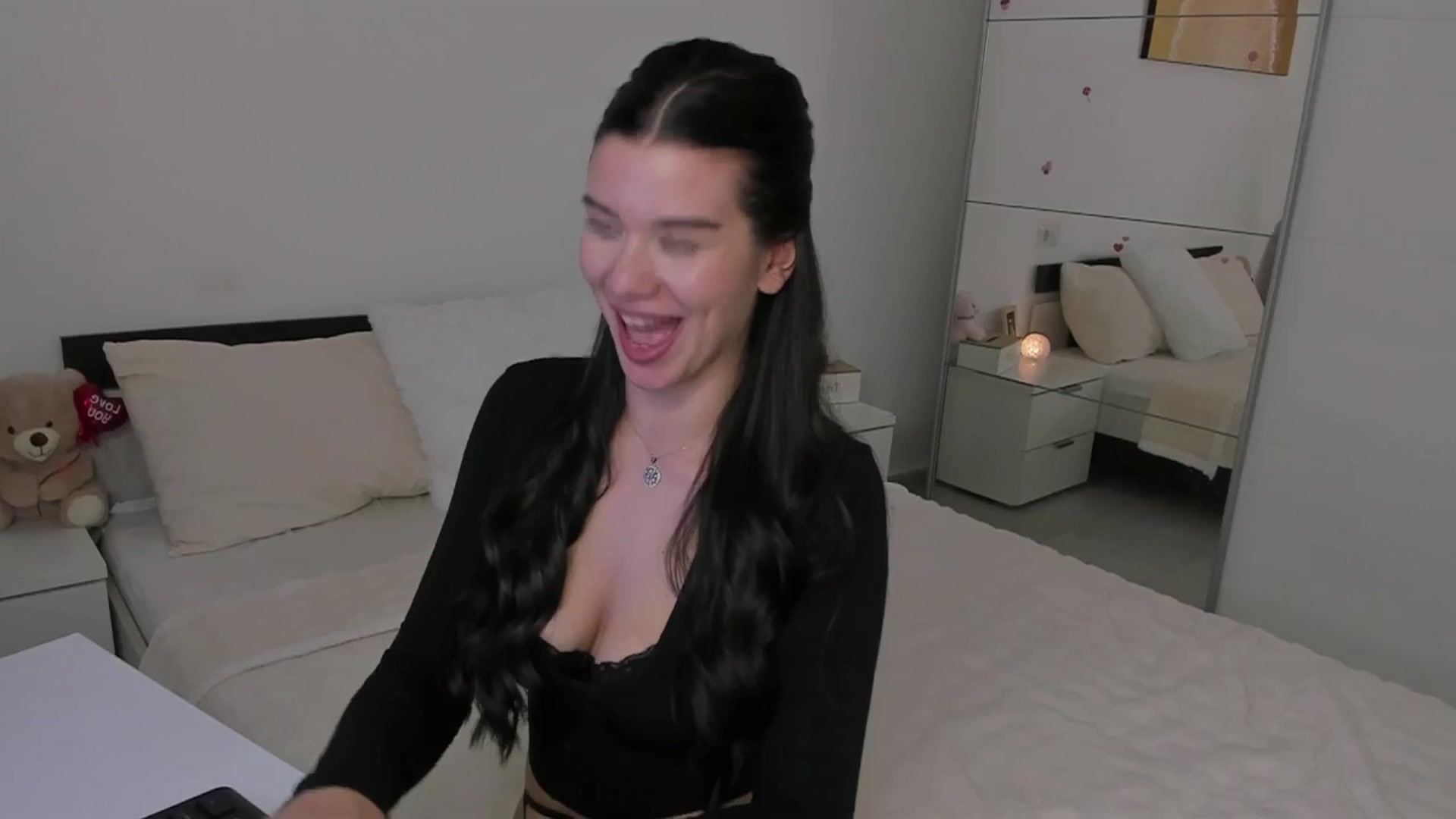Gallery image thumbnail from xCupcake's myfreecams stream on, 03/08/2026, 23:22 image 17 of 20