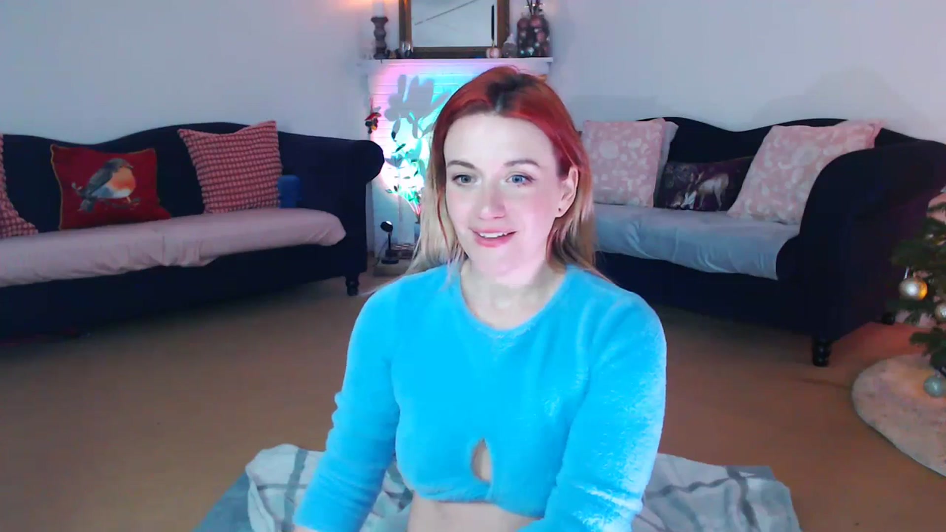 Gallery image thumbnail from xDaisyx's myfreecams stream on, 12/19/2023, 18:33 image 17 of 20