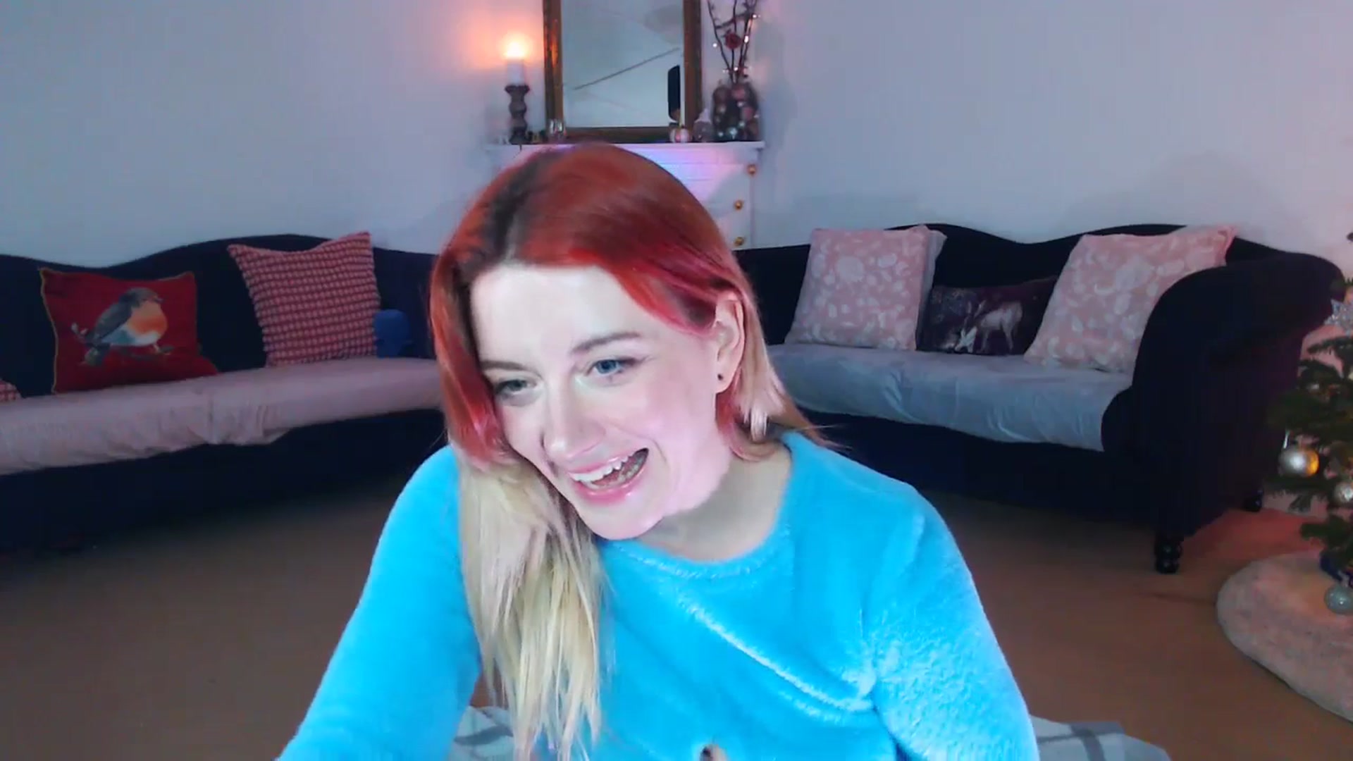 Gallery image thumbnail from xDaisyx's myfreecams stream on, 12/19/2023, 18:33 image 6 of 20