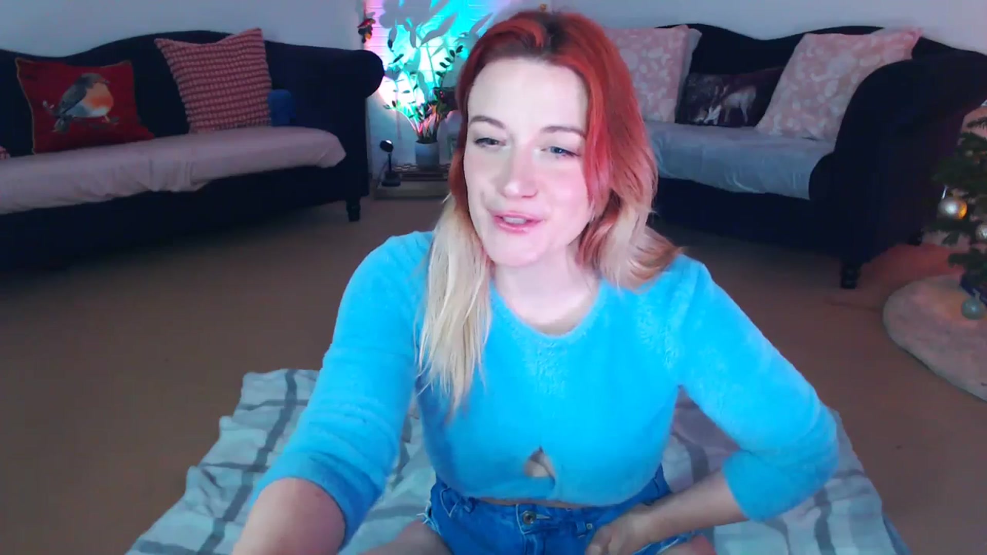 Gallery image thumbnail from xDaisyx's myfreecams stream on, 12/19/2023, 18:33 image 10 of 20