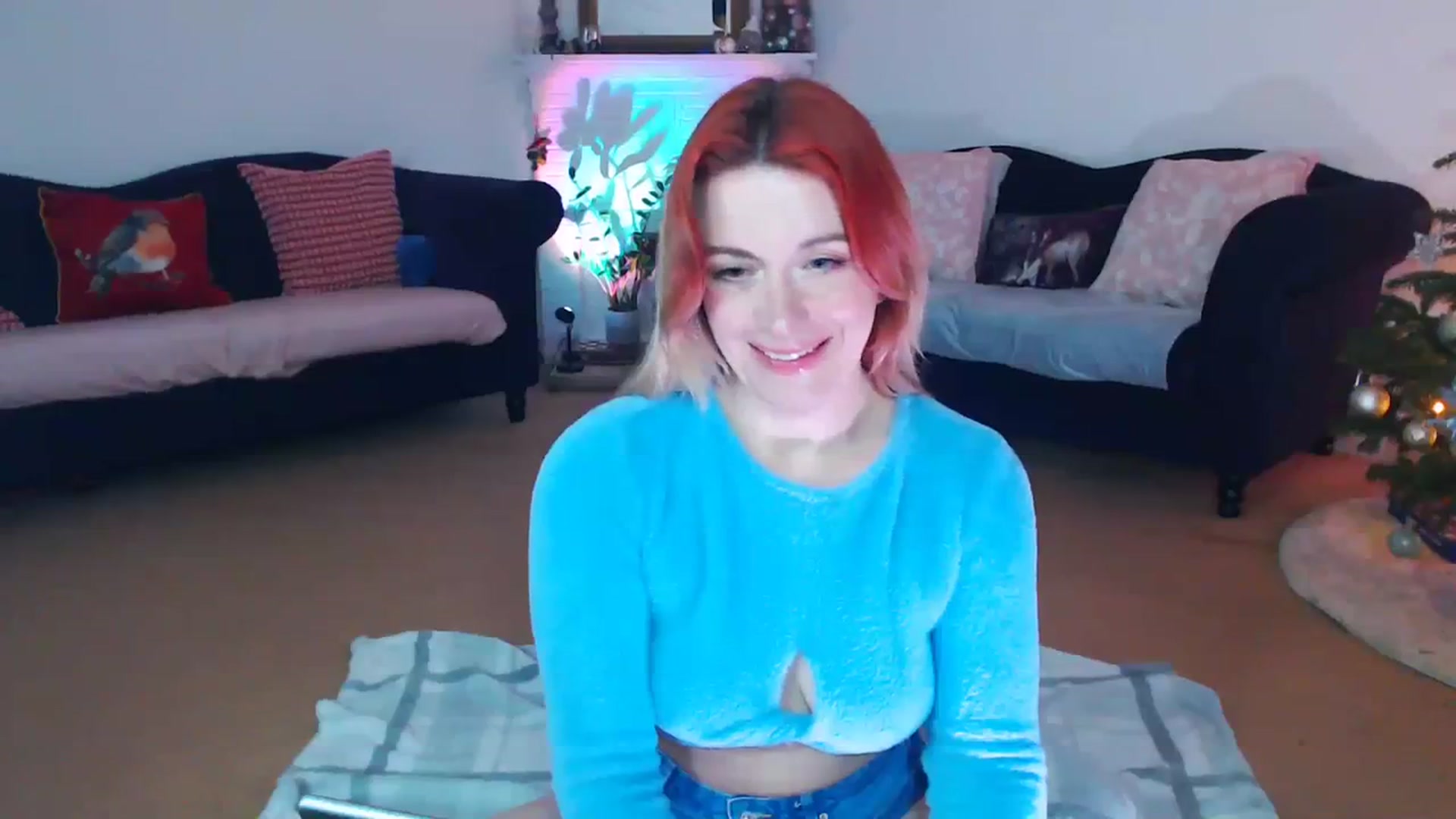 Gallery image thumbnail from xDaisyx's myfreecams stream on, 12/19/2023, 18:33 image 4 of 20
