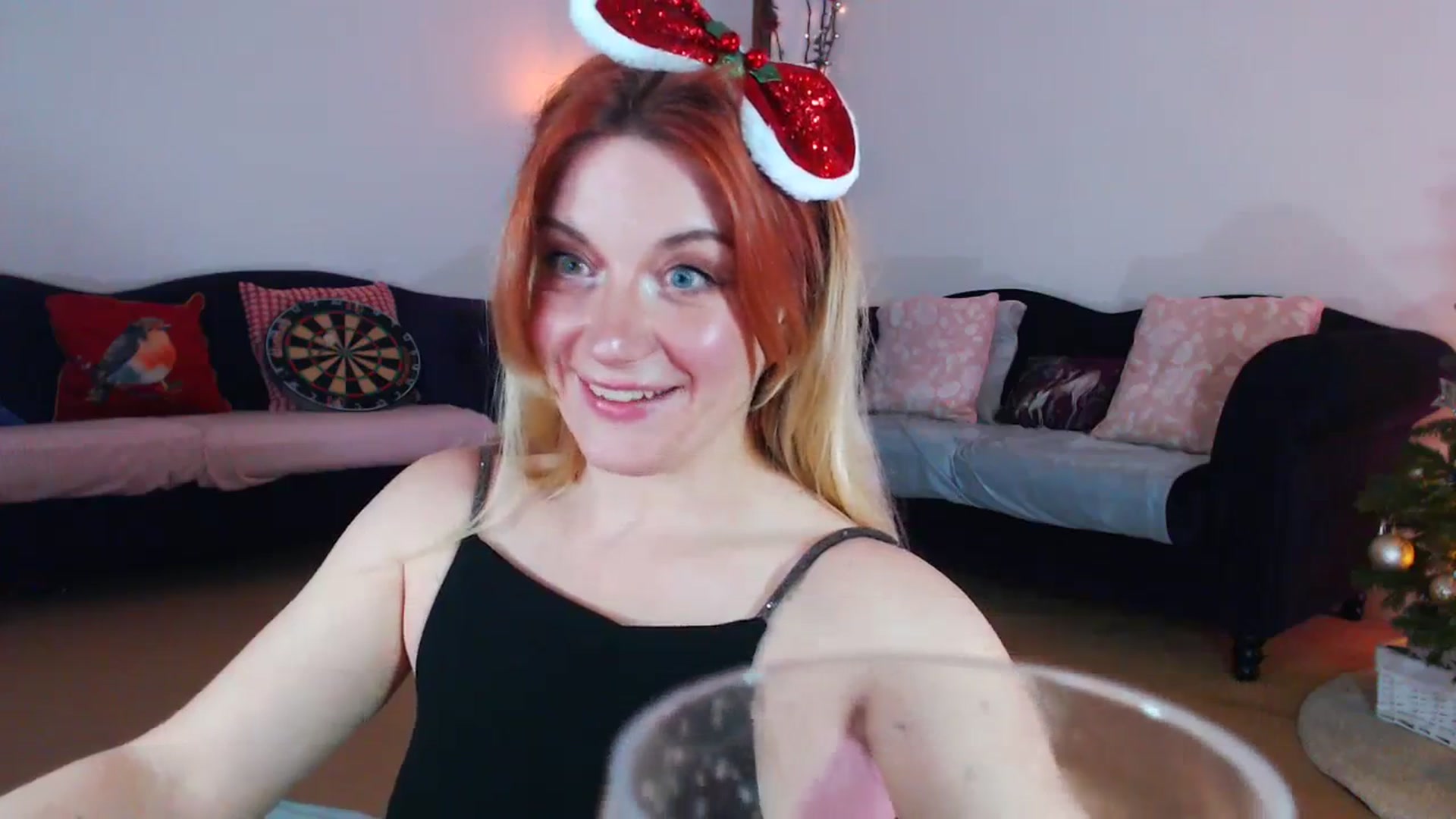 Gallery image thumbnail from xDaisyx's myfreecams stream on, 12/21/2023, 23:20 image 9 of 20
