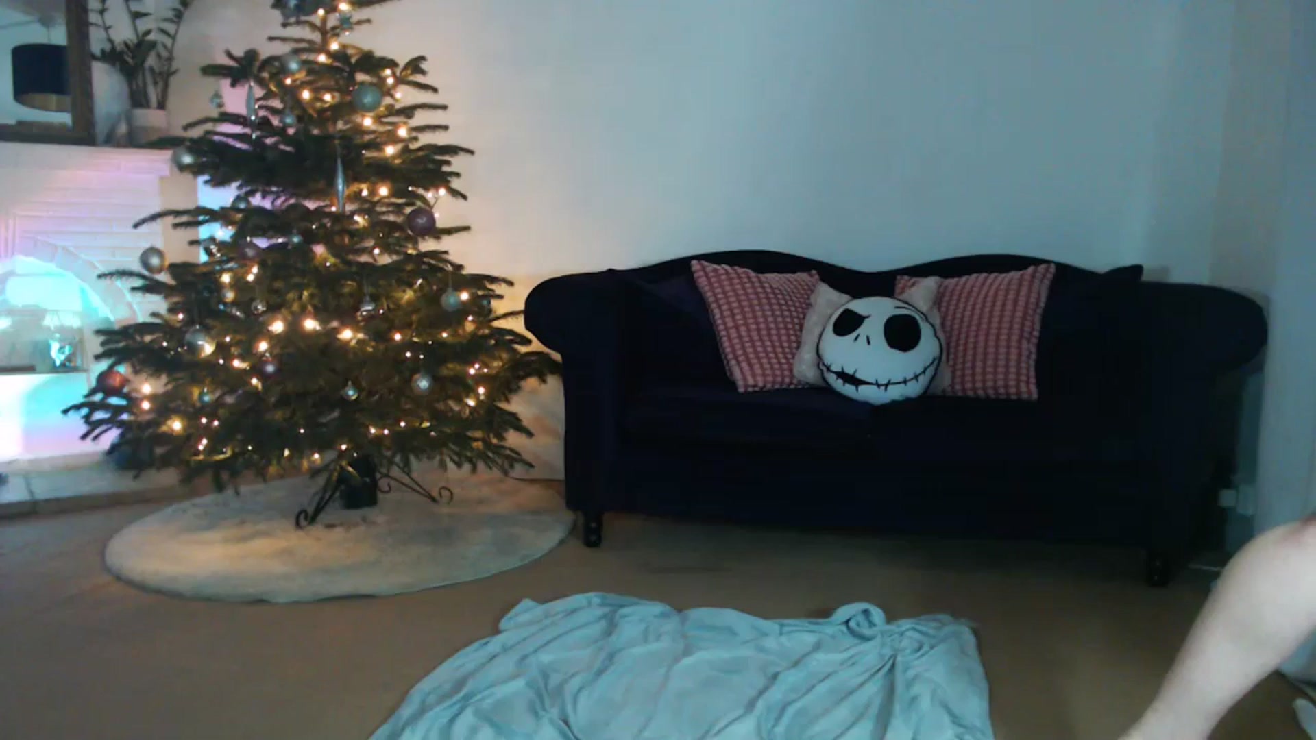 Gallery image thumbnail from xDaisyx's myfreecams stream on, 01/04/2024, 19:18 image 10 of 20