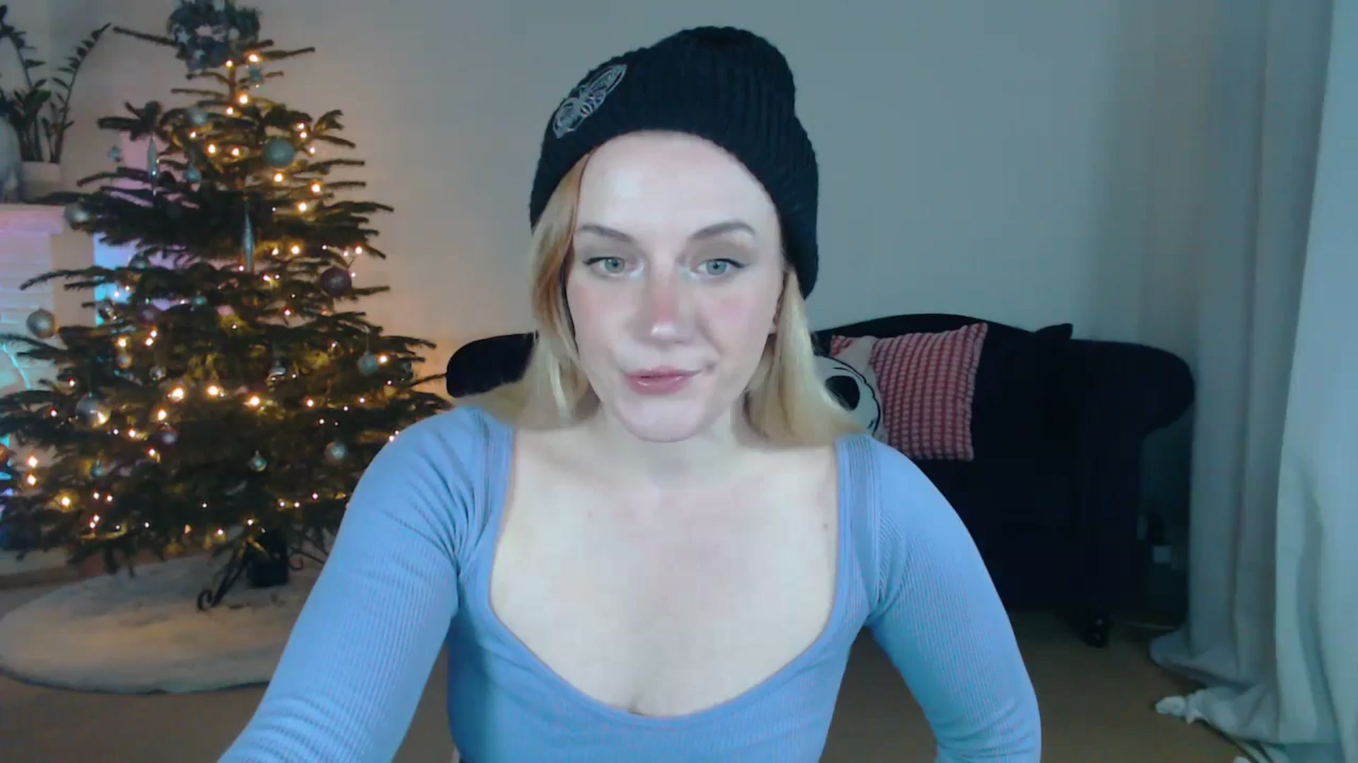 Gallery image thumbnail from xDaisyx's myfreecams stream on, 01/04/2024, 19:18 image 1 of 20