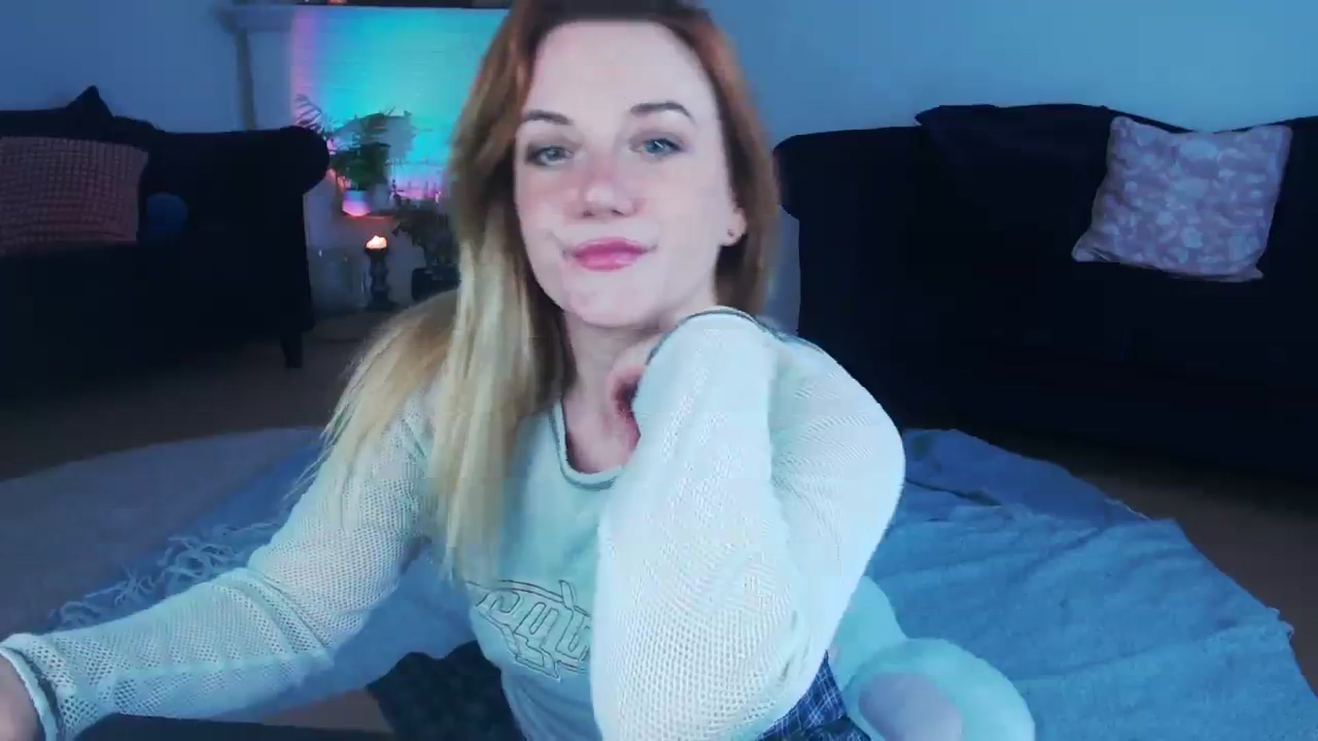 Gallery image thumbnail from xDaisyx's myfreecams stream on, 01/08/2024, 15:03 image 11 of 20