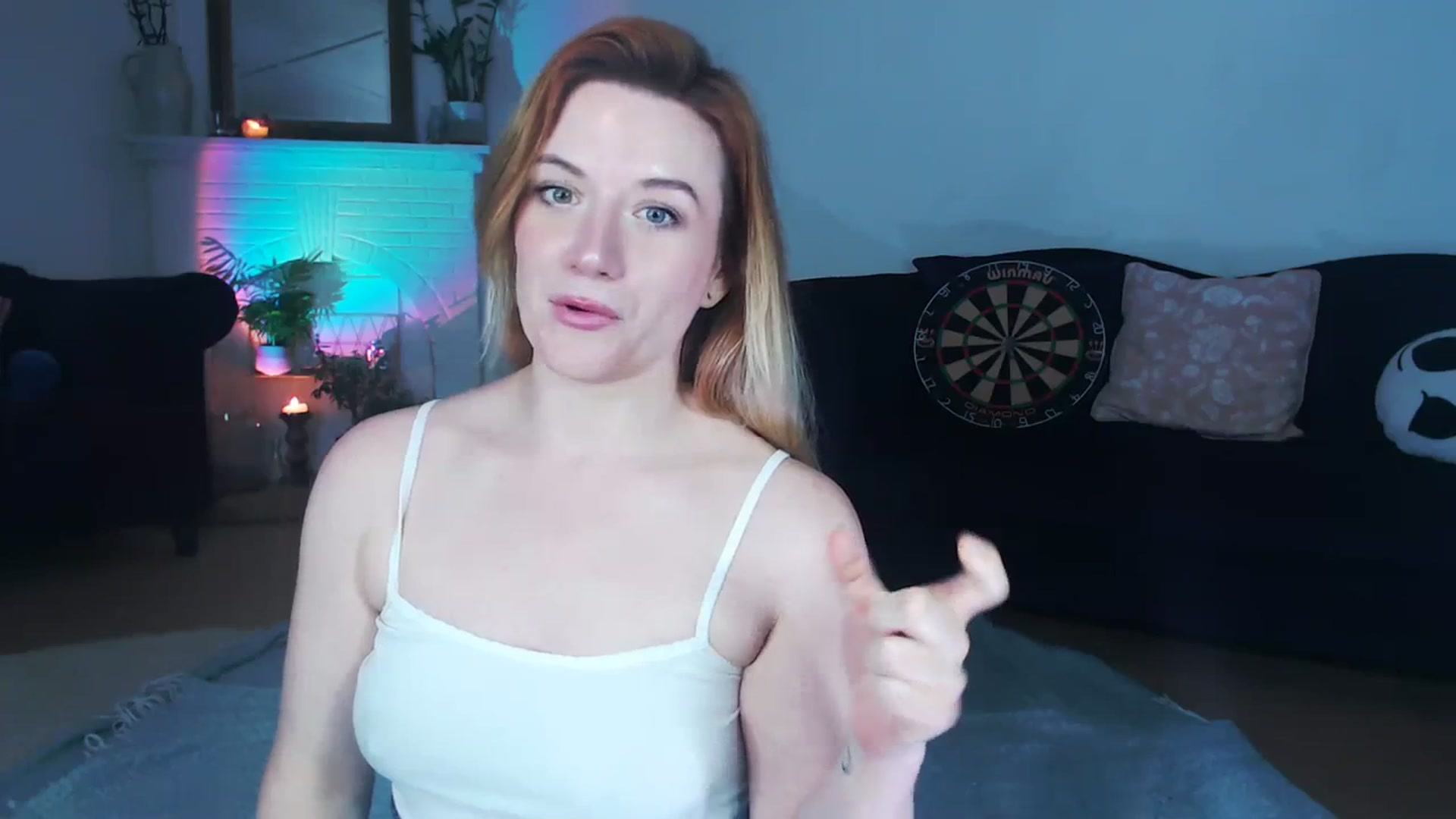 Gallery image thumbnail from xDaisyx's myfreecams stream on, 01/08/2024, 17:15 image 5 of 20
