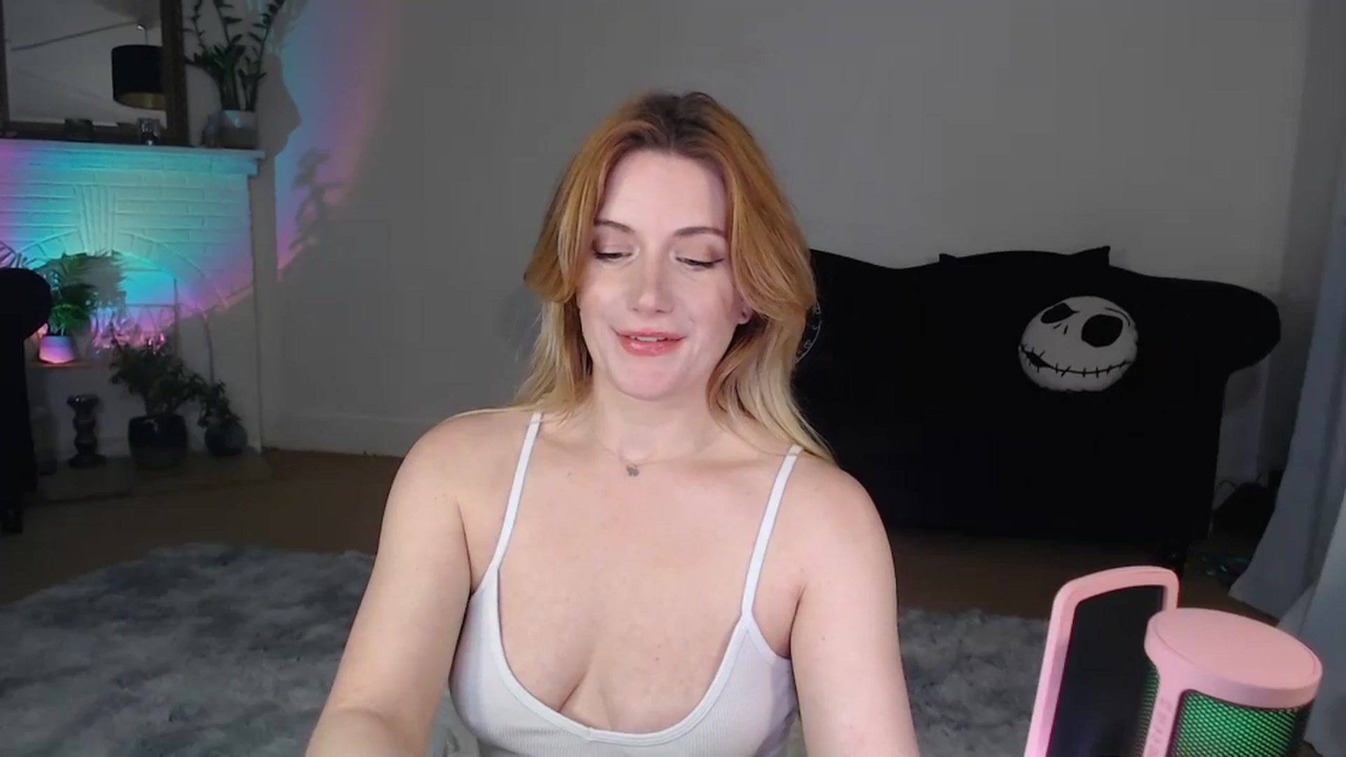 Gallery image thumbnail from xDaisyx's myfreecams stream on, 01/16/2024, 17:17 image 13 of 20