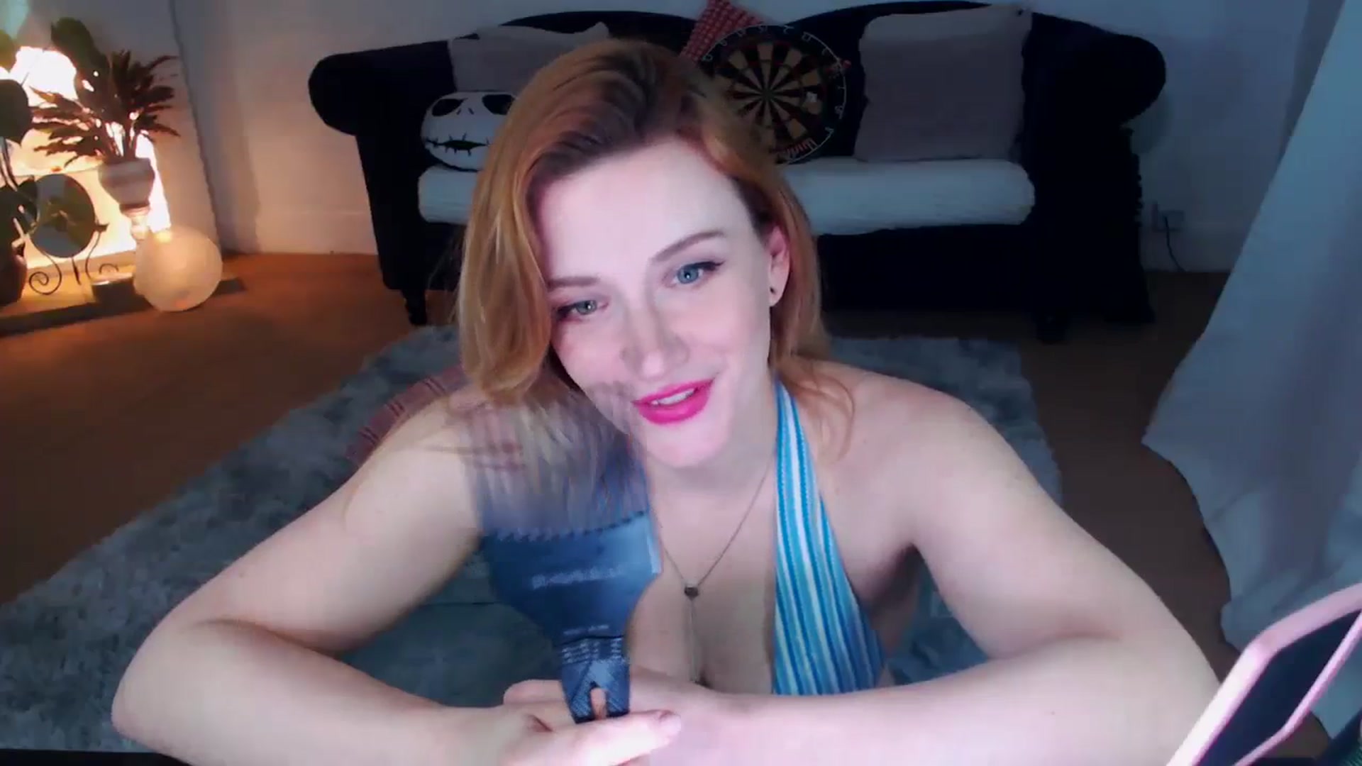 Gallery image thumbnail from xDaisyx's myfreecams stream on, 01/25/2024, 18:08 image 3 of 20