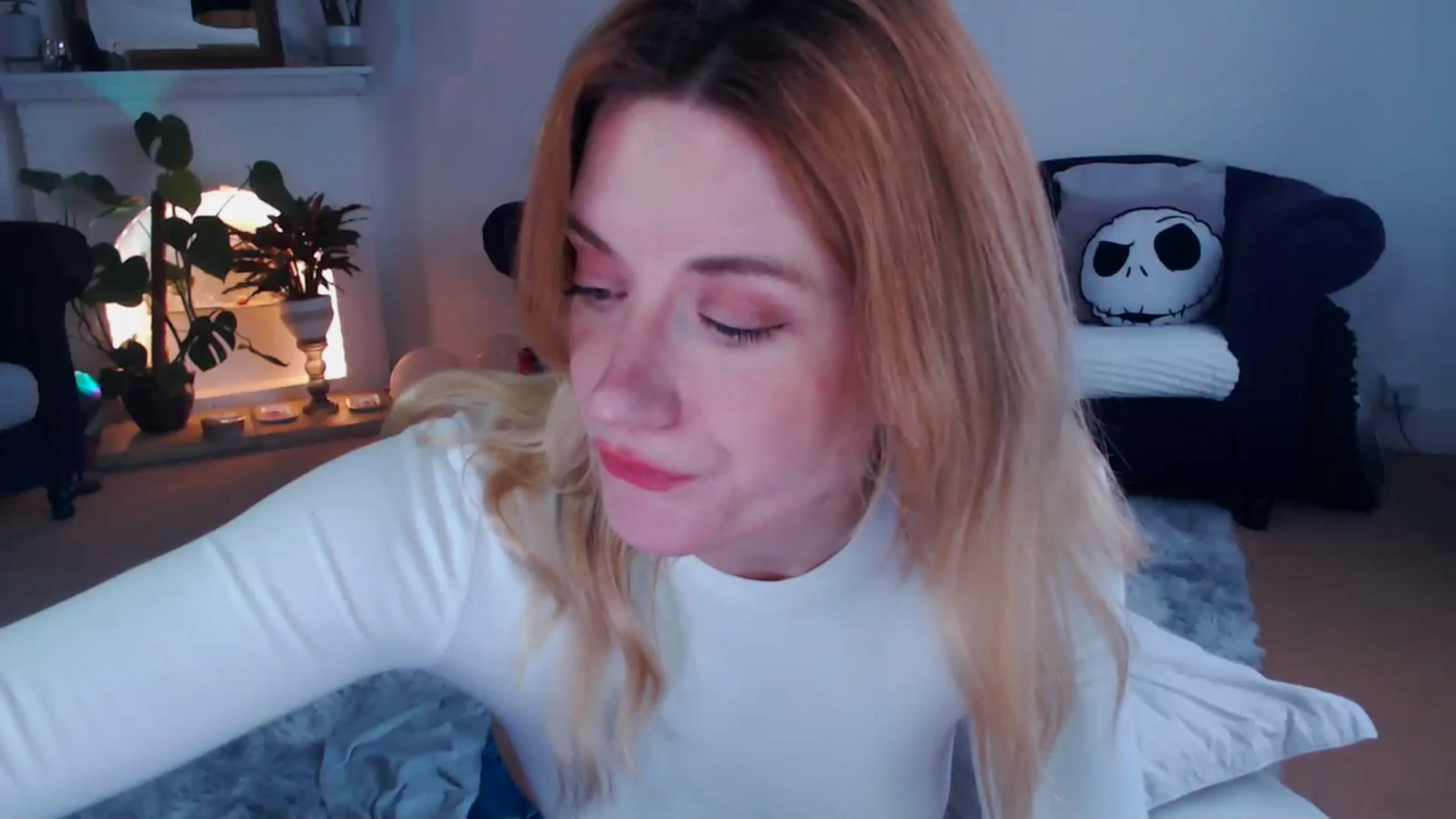 Gallery image thumbnail from xDaisyx's myfreecams stream on, 01/29/2024, 15:20 image 6 of 20