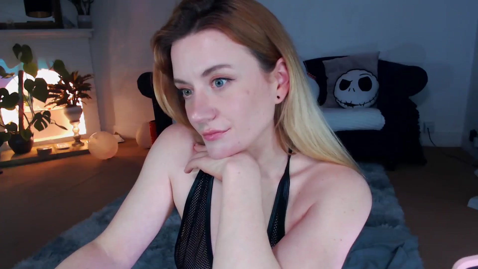 Gallery image thumbnail from xDaisyx's myfreecams stream on, 01/30/2024, 16:34 image 13 of 20